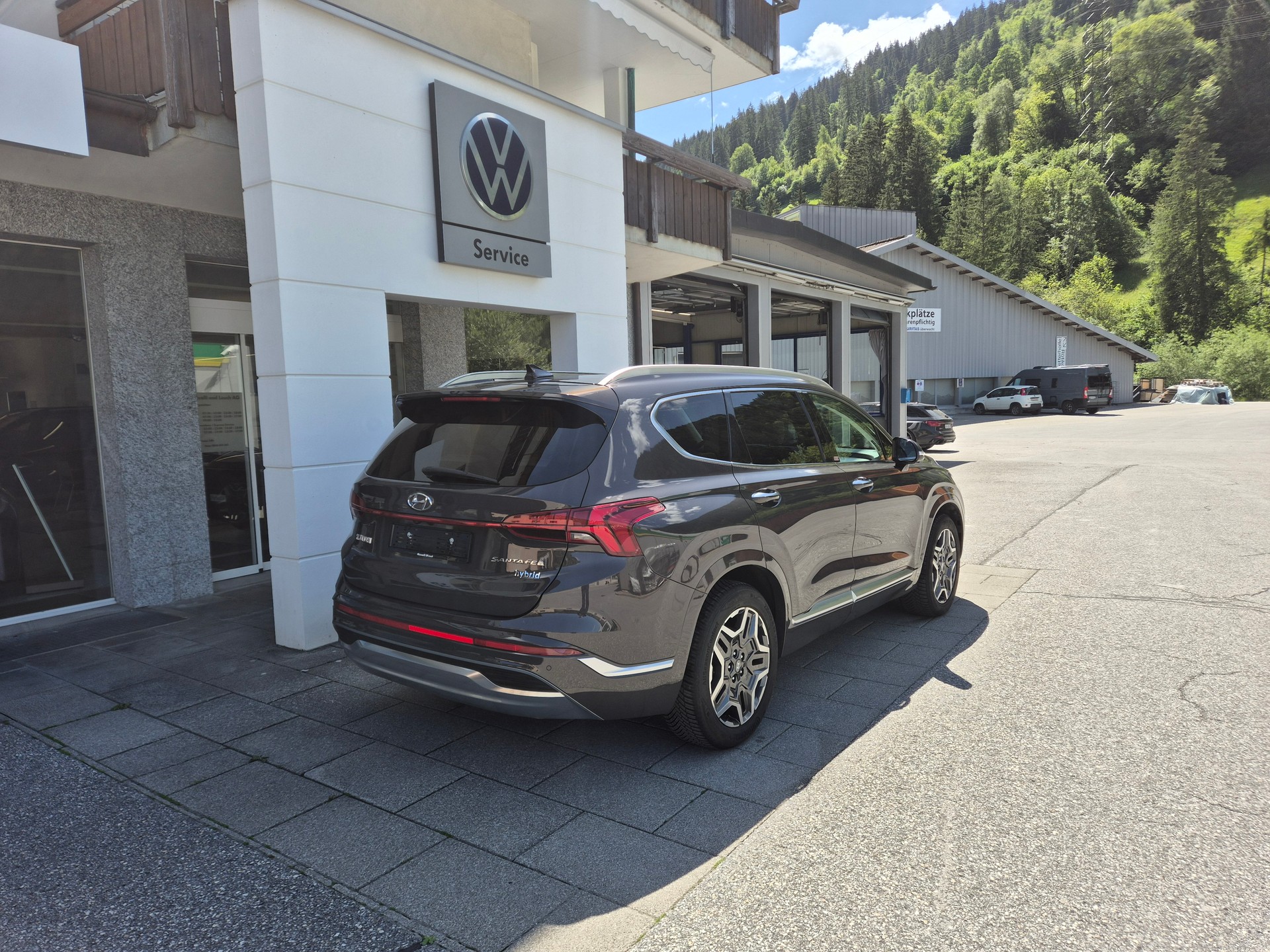 HYUNDAI Santa Fe 1.6 T-GDi HEV Vertex 4WD Automatic-image-3