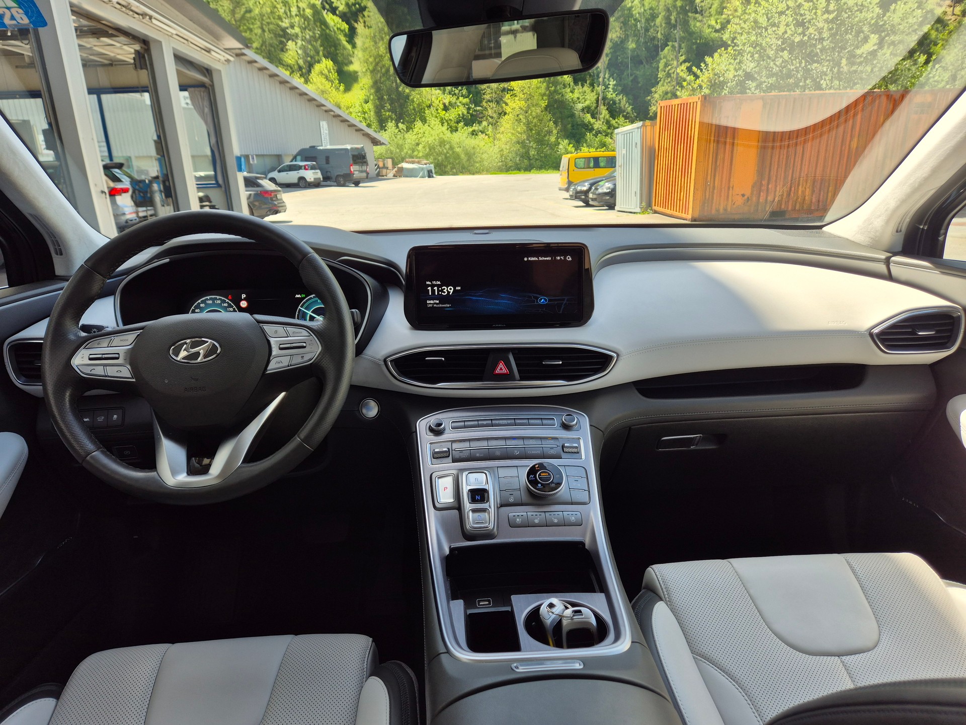 HYUNDAI Santa Fe 1.6 T-GDi HEV Vertex 4WD Automatic-image-9