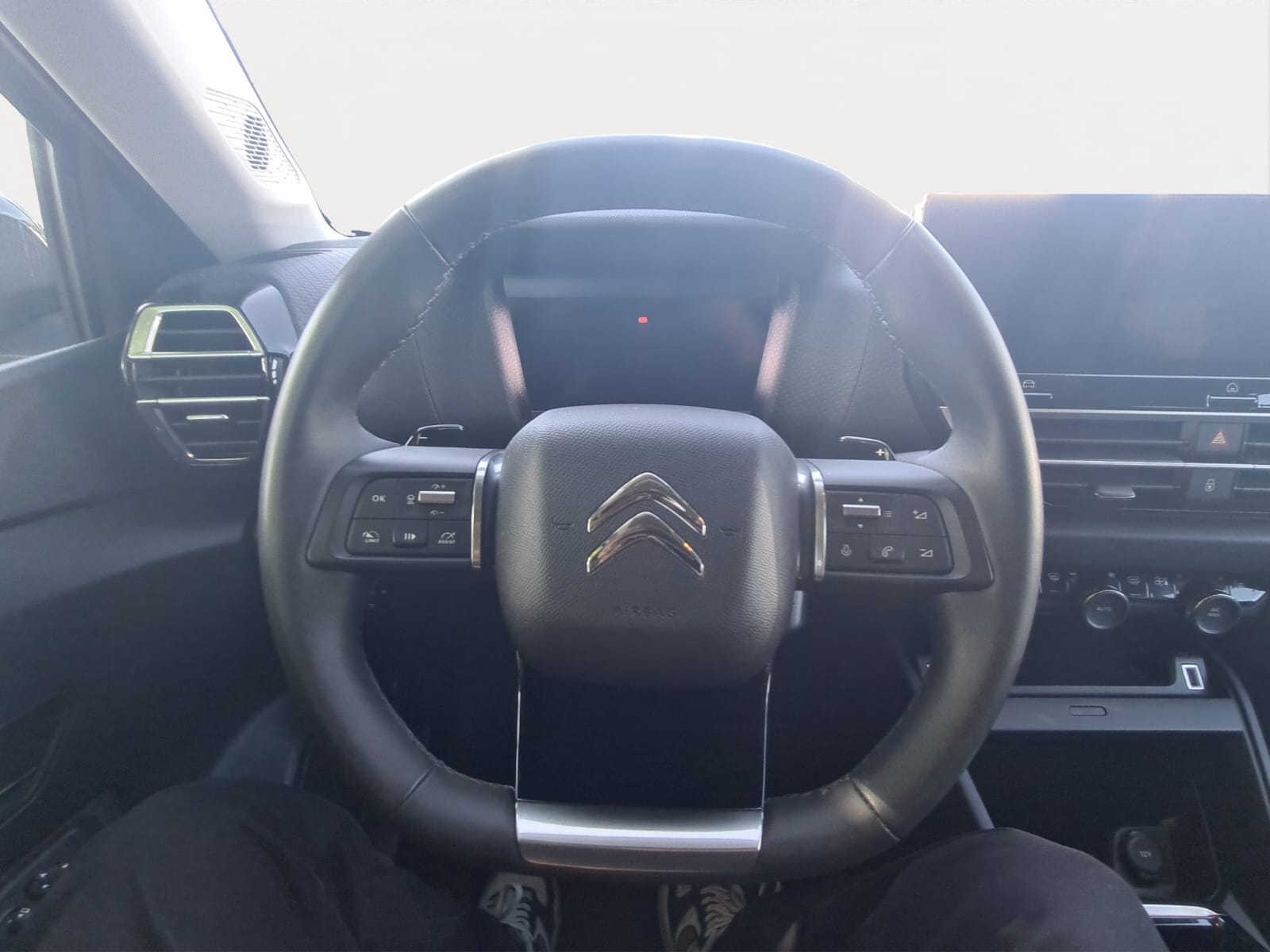 CITROEN C4 1.2 Pure Tech Max EAT8-image-9