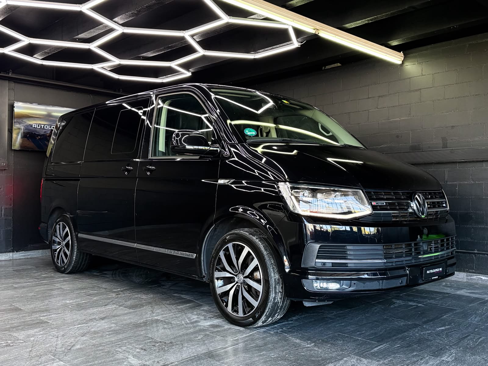 VW T6 Multivan 2.0 Bi-TDI Highline 4Motion DSG-image-1