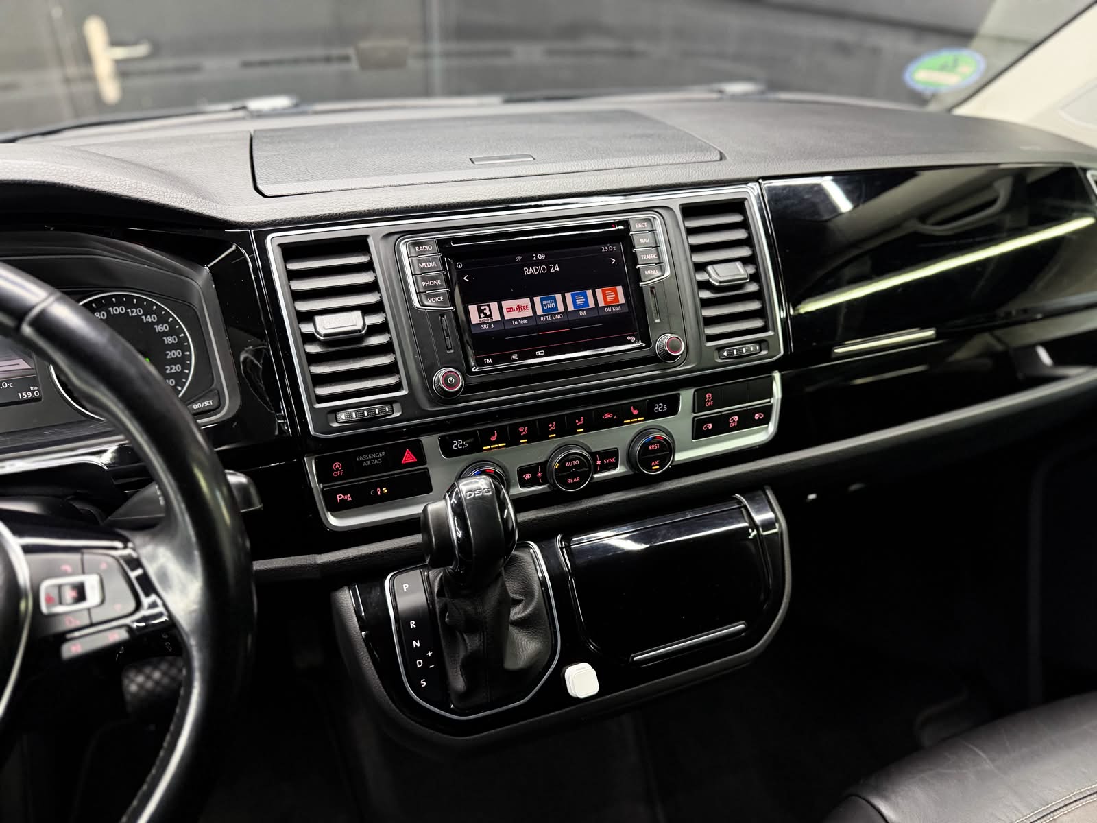 VW T6 Multivan 2.0 Bi-TDI Highline 4Motion DSG-image-13