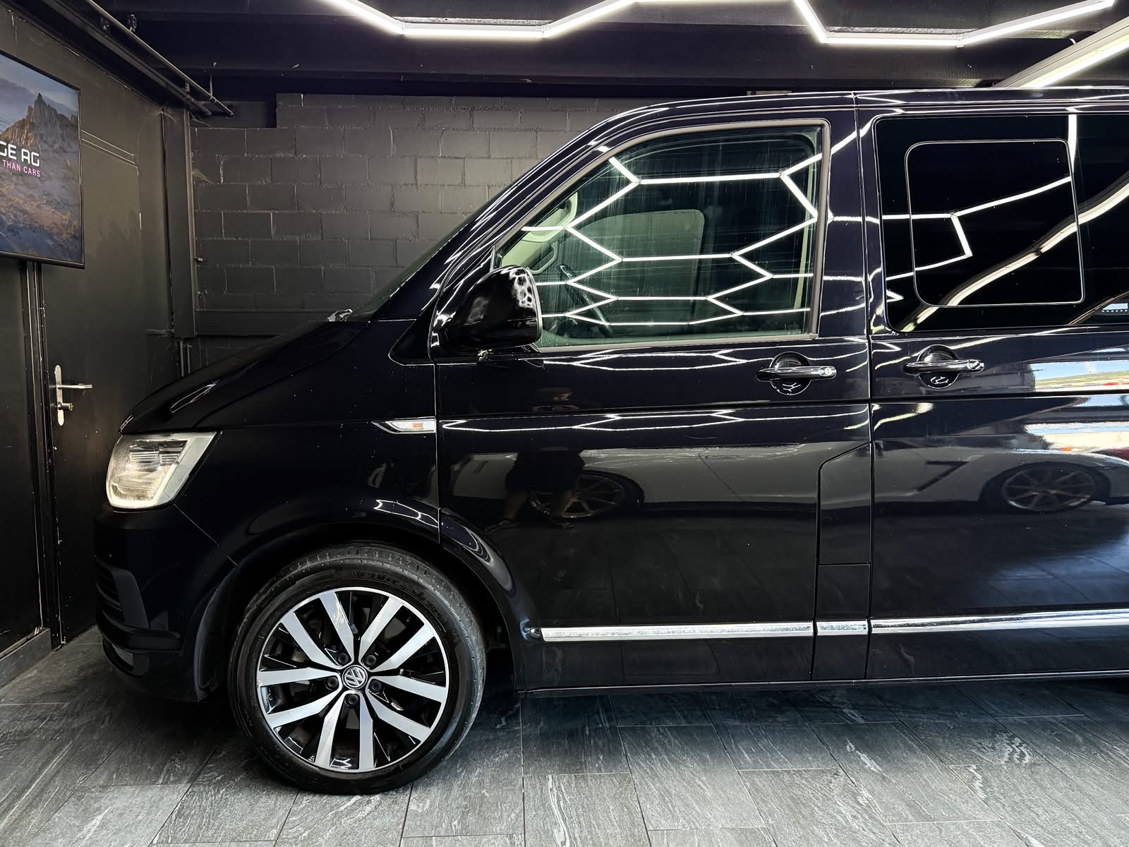 VW T6 Multivan 2.0 Bi-TDI Highline 4Motion DSG-image-6