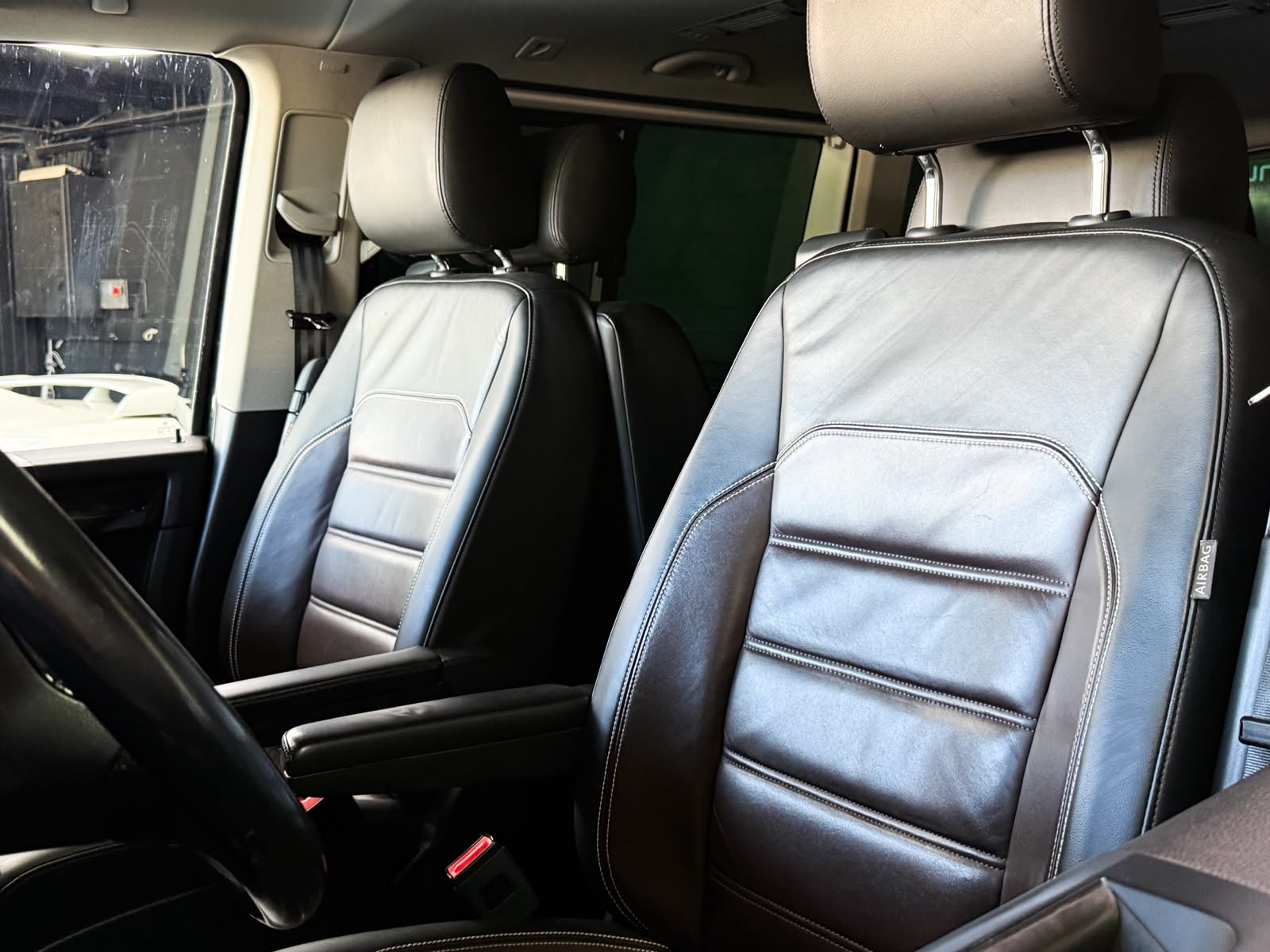 VW T6 Multivan 2.0 Bi-TDI Highline 4Motion DSG-image-21