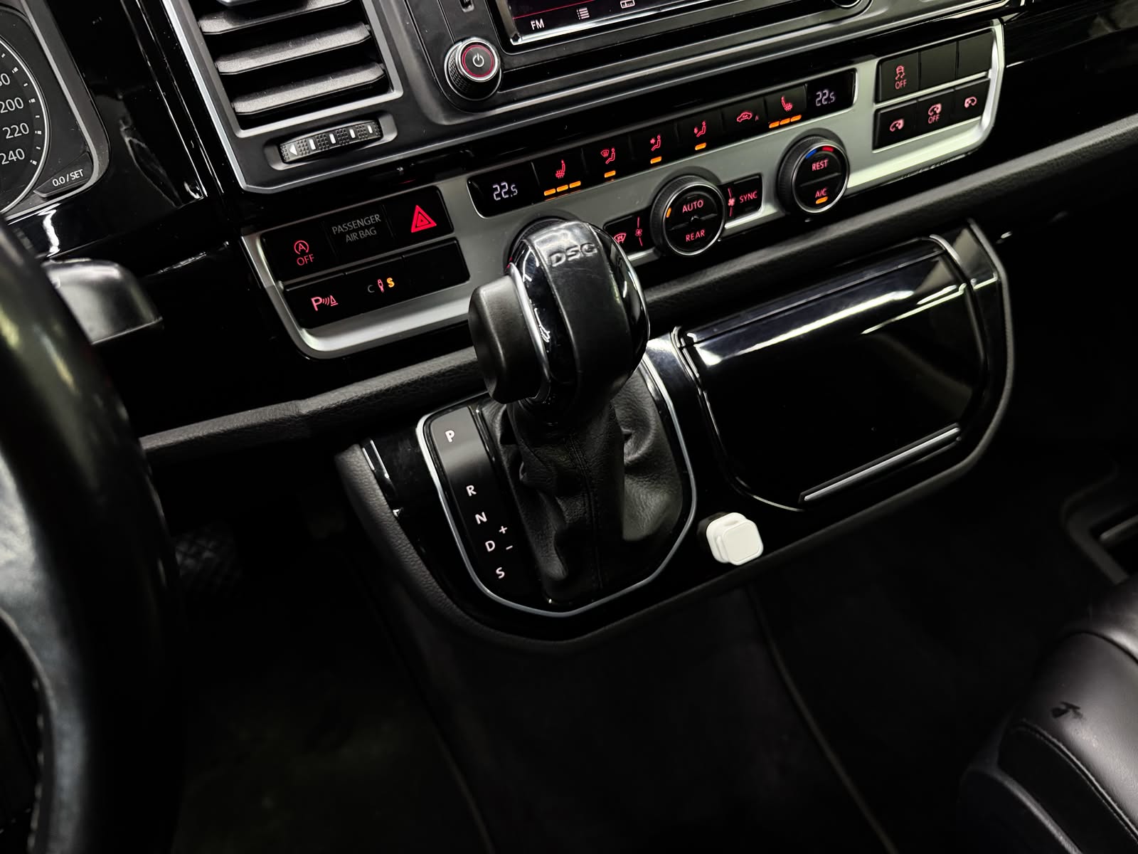 VW T6 Multivan 2.0 Bi-TDI Highline 4Motion DSG-image-16