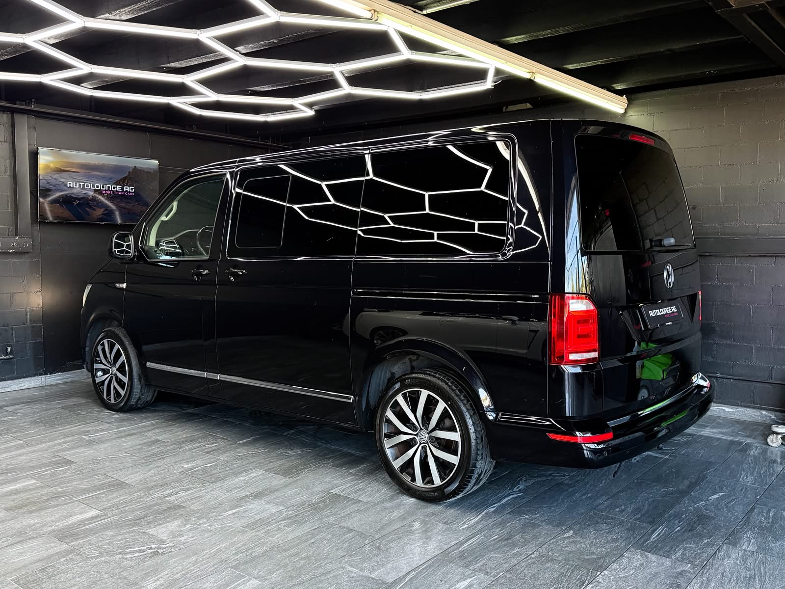 VW T6 Multivan 2.0 Bi-TDI Highline 4Motion DSG-image-4