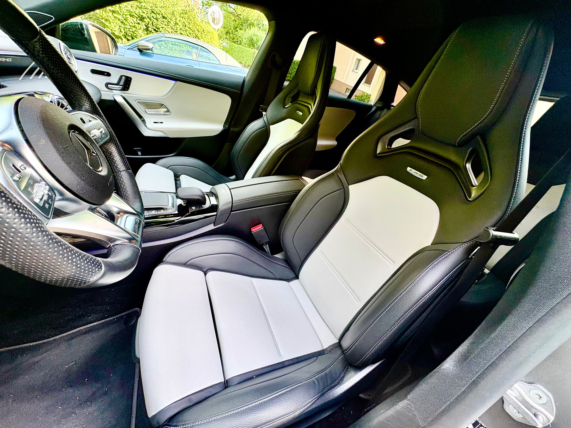 MERCEDES-BENZ CLA 35 AMG 4matic-image-2