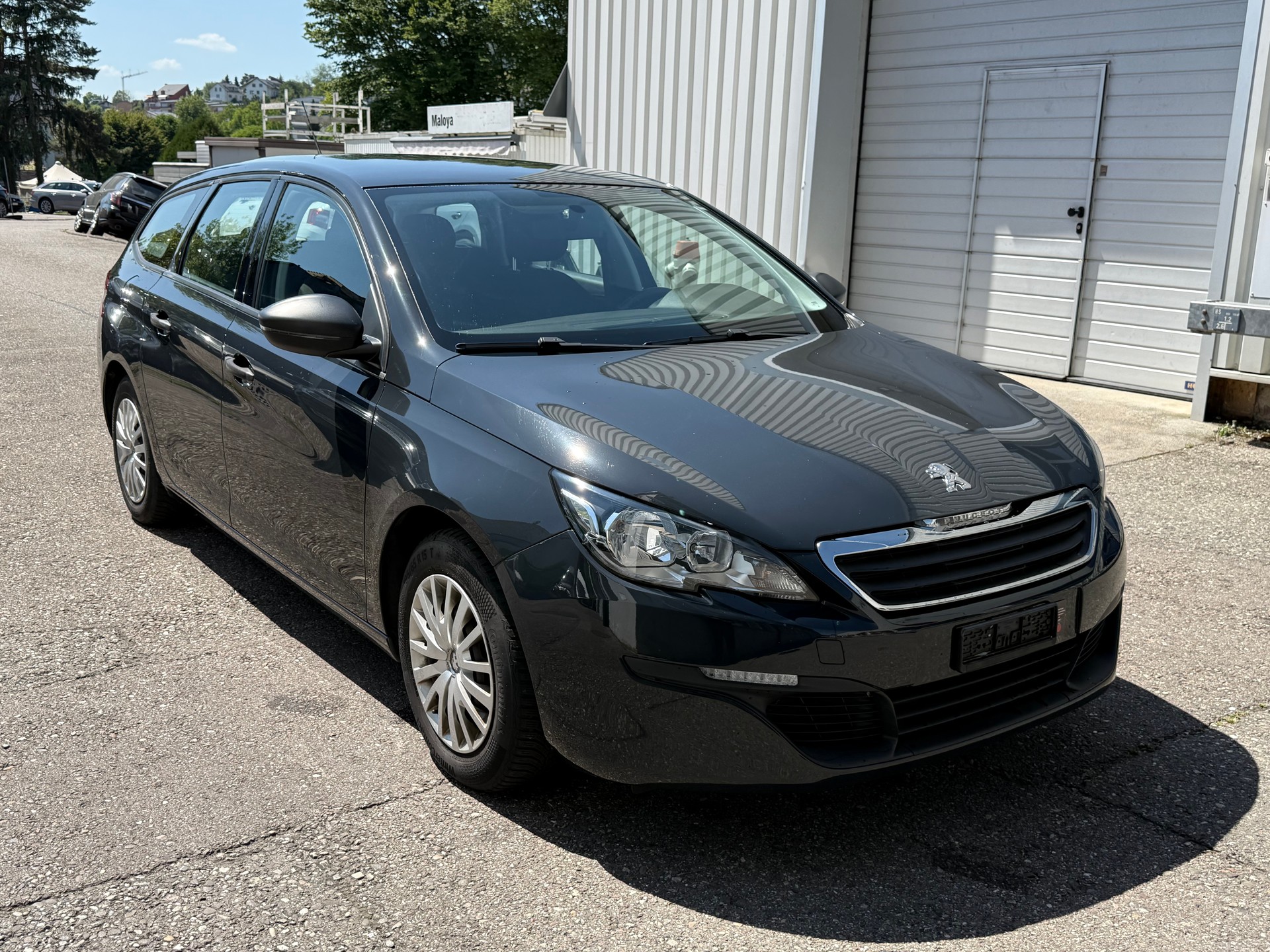 PEUGEOT 308 SW 1.6 BlueHDI Active-image-1