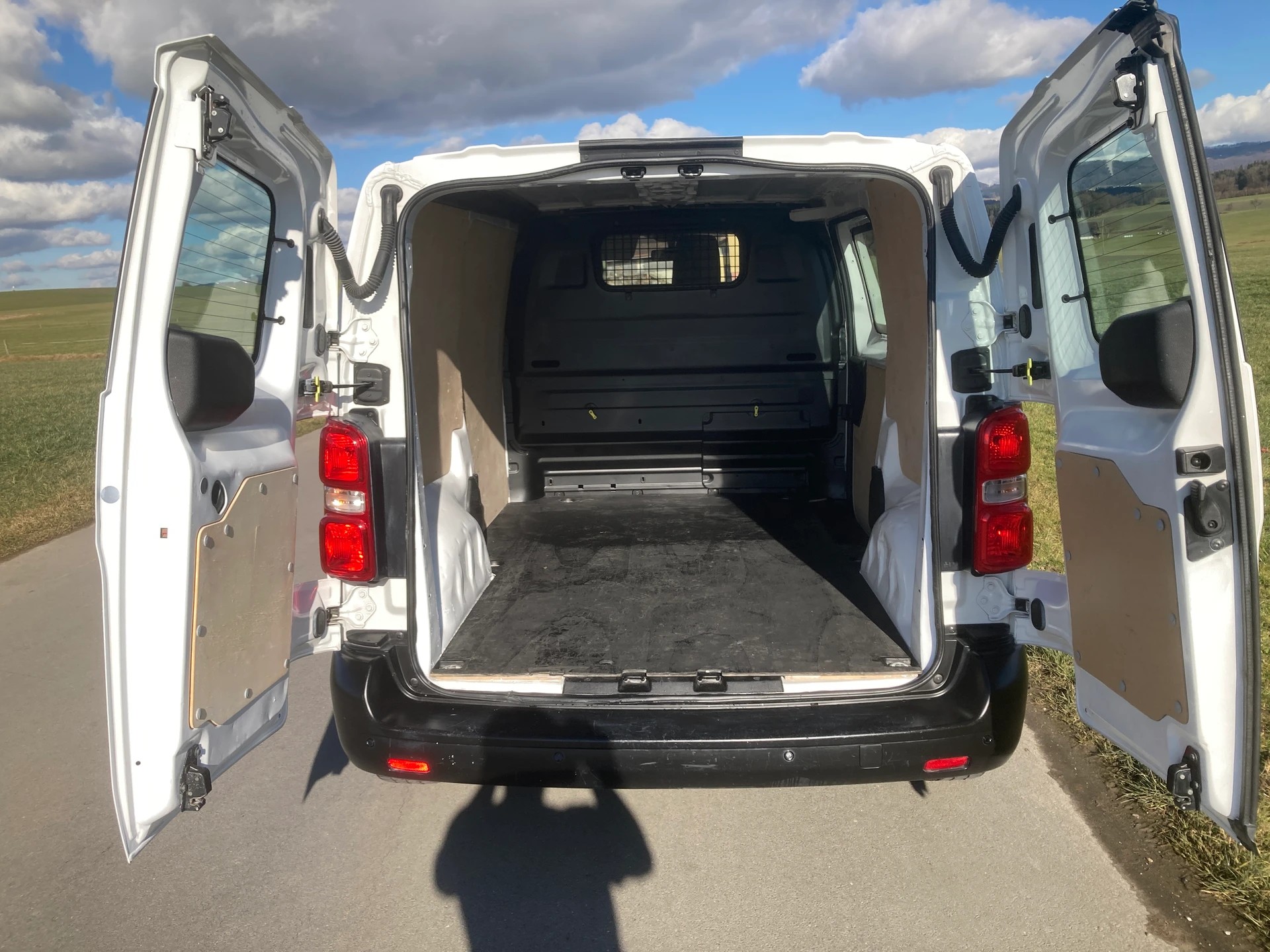 OPEL Vivaro Cargo 1.5 D Essentia s/s S-image-5