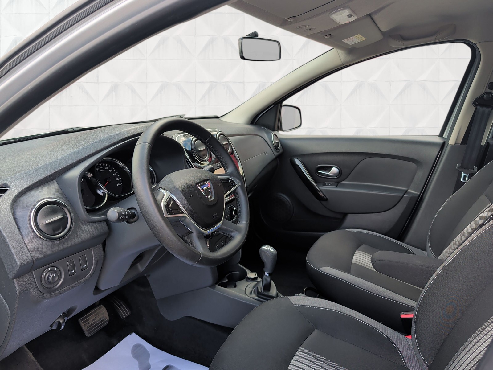 DACIA Sandero Tce 90 Stepway Automatic-image-8