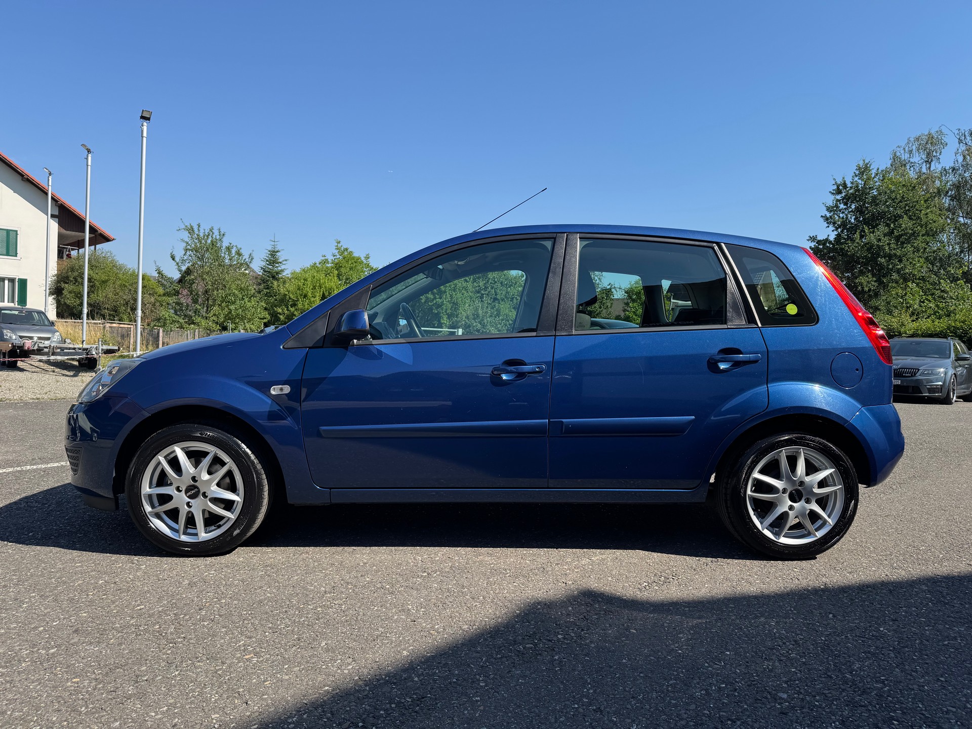 FORD Fiesta 1.4 16V Trend-image-7