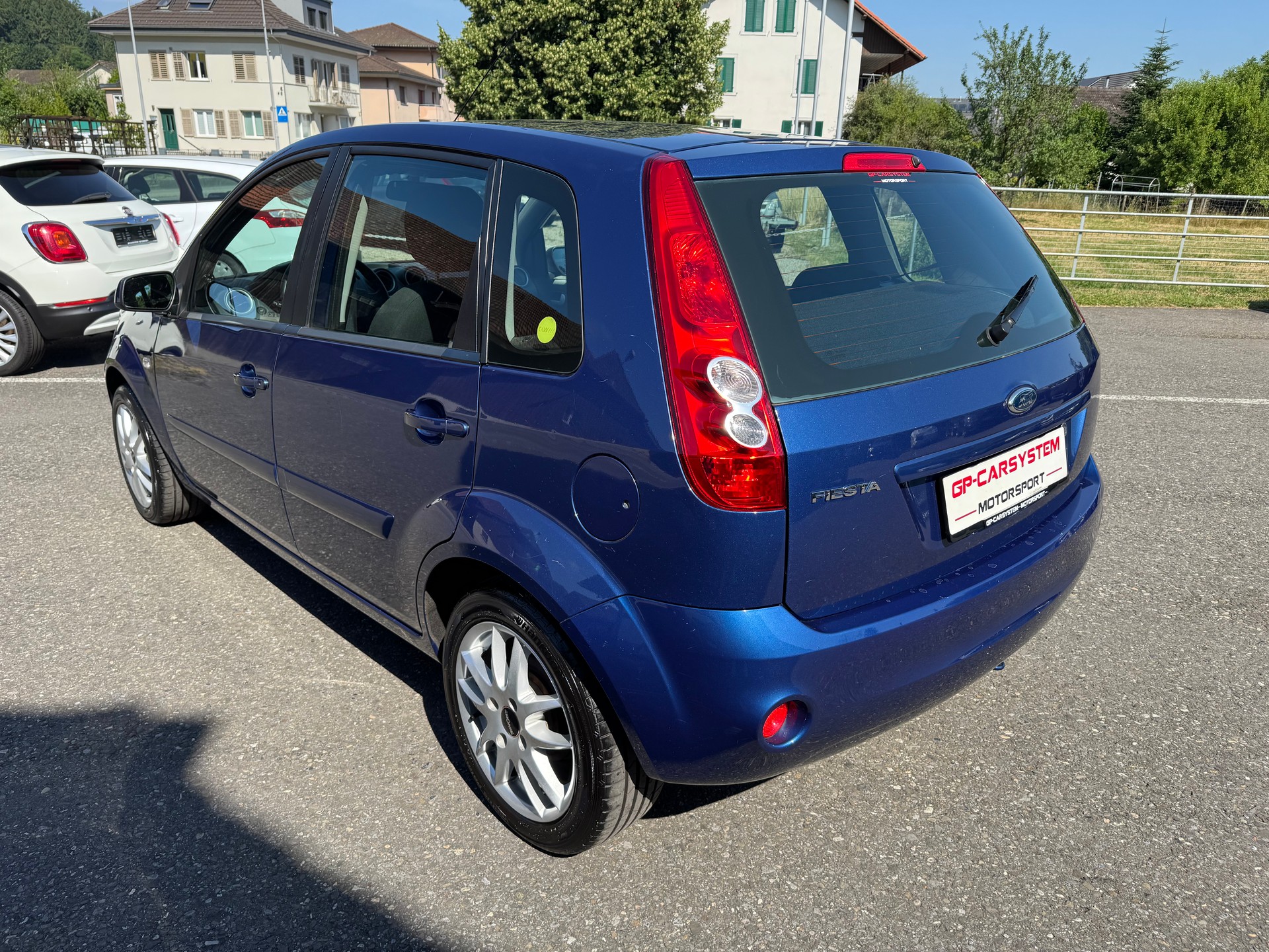 FORD Fiesta 1.4 16V Trend-image-5