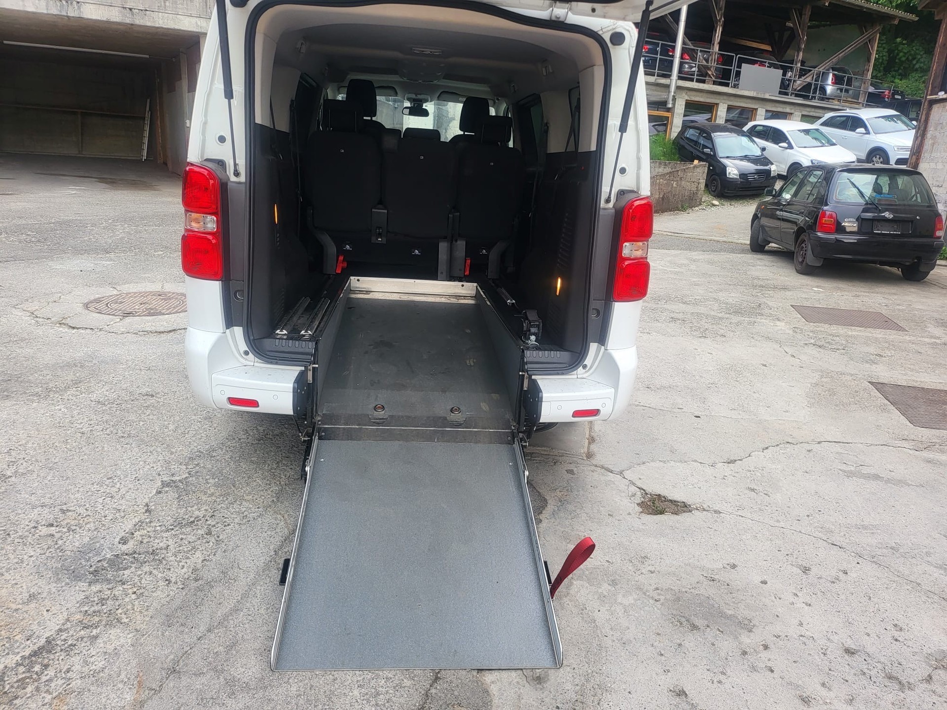 CITROEN Jumpy 2.0 HDi 150 S&S Size XL-image-2