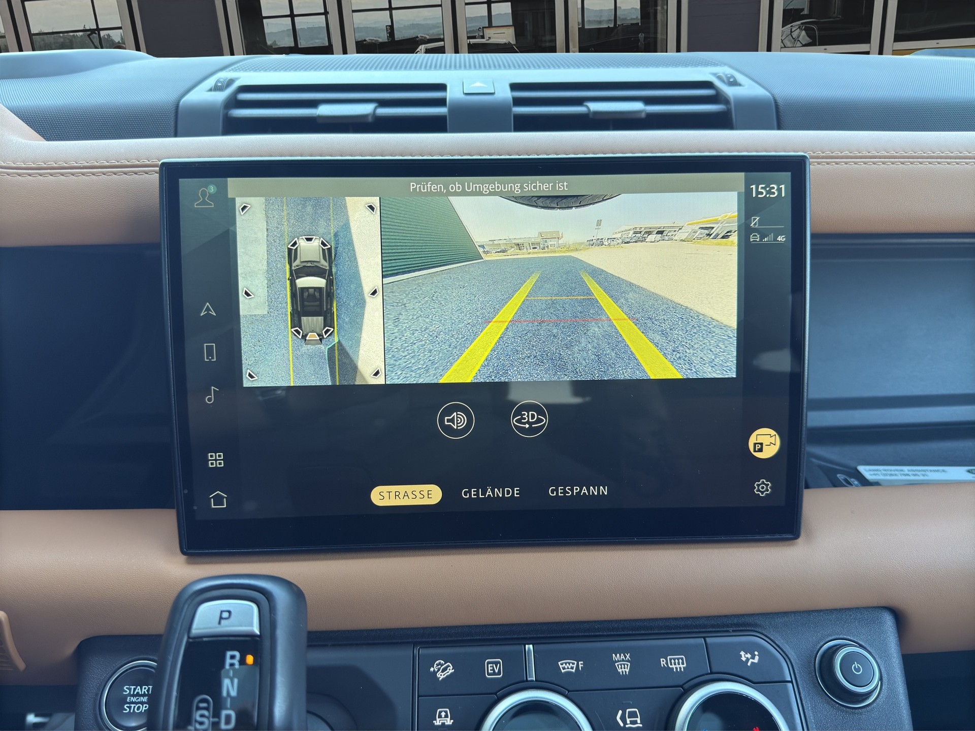 LAND ROVER Defender 110 2.0 P400e X-image-16