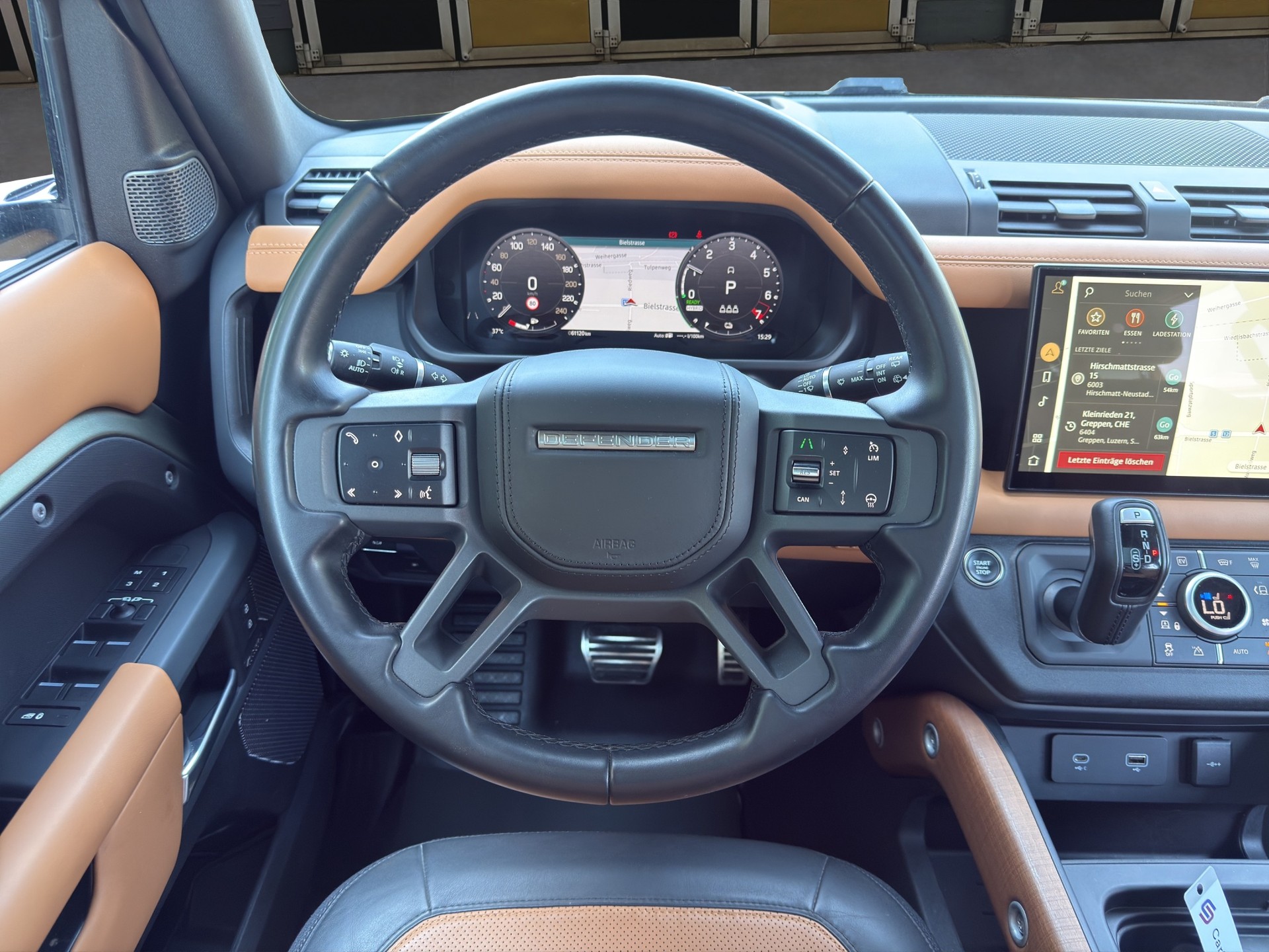 LAND ROVER Defender 110 2.0 P400e X-image-12