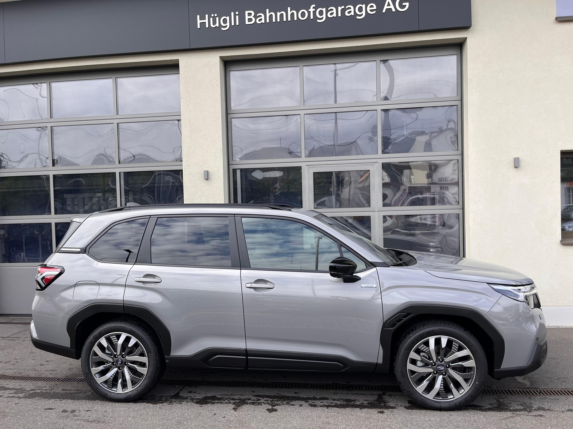 SUBARU Forester Station 2.0i e-Boxer Luxury-image-7