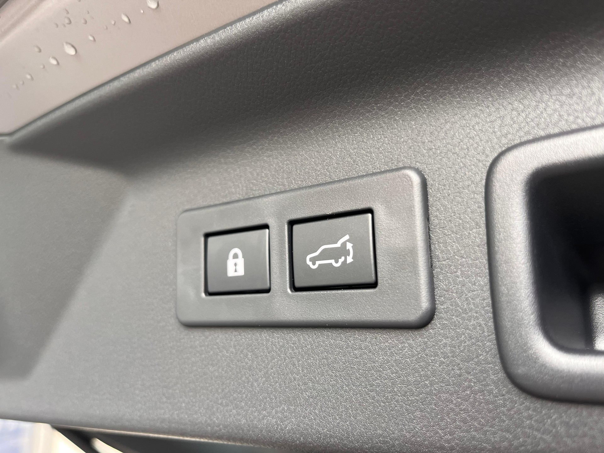 SUBARU Forester Station 2.0i e-Boxer Luxury-image-15