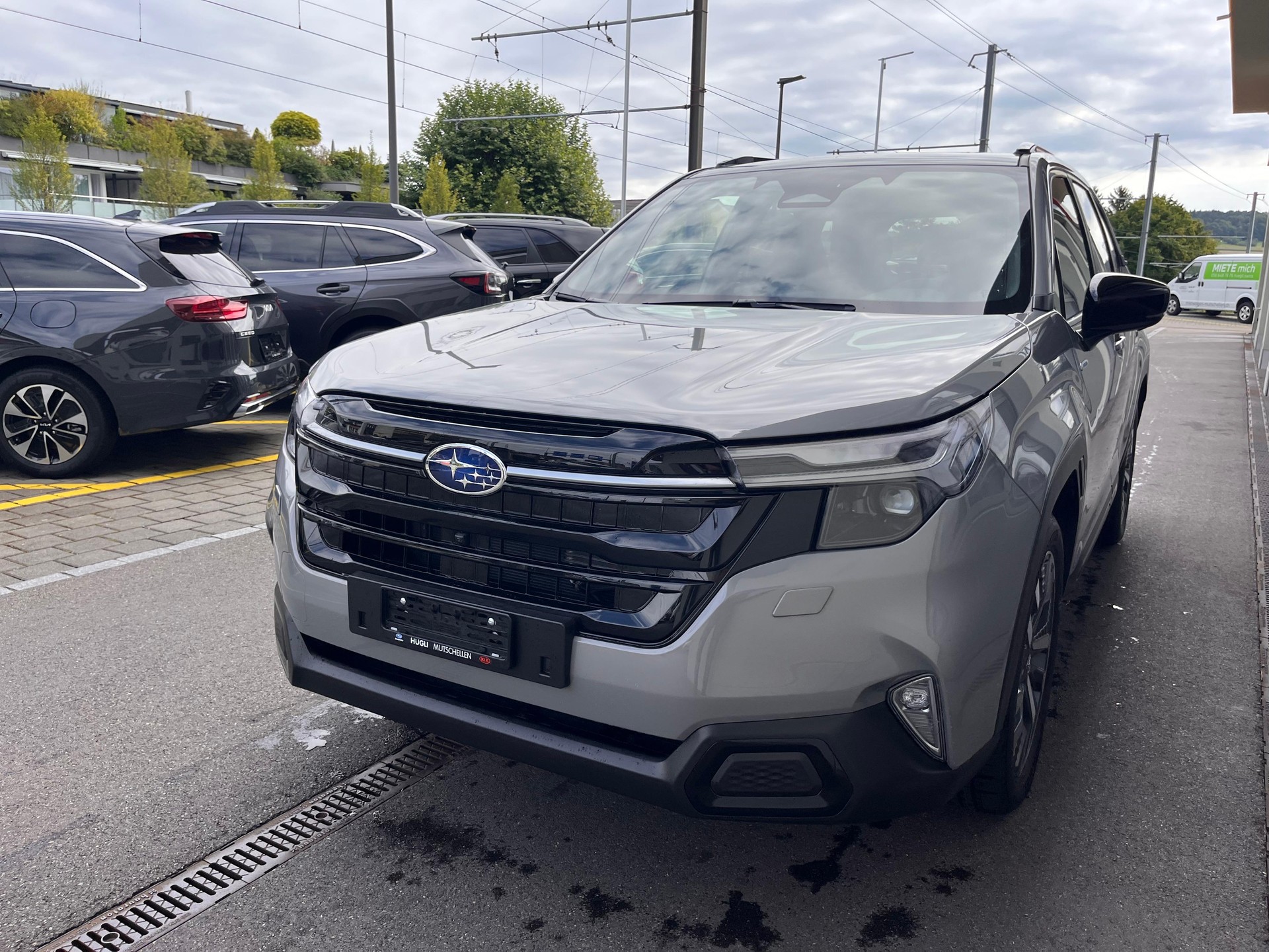 SUBARU Forester Station 2.0i e-Boxer Luxury-image-1