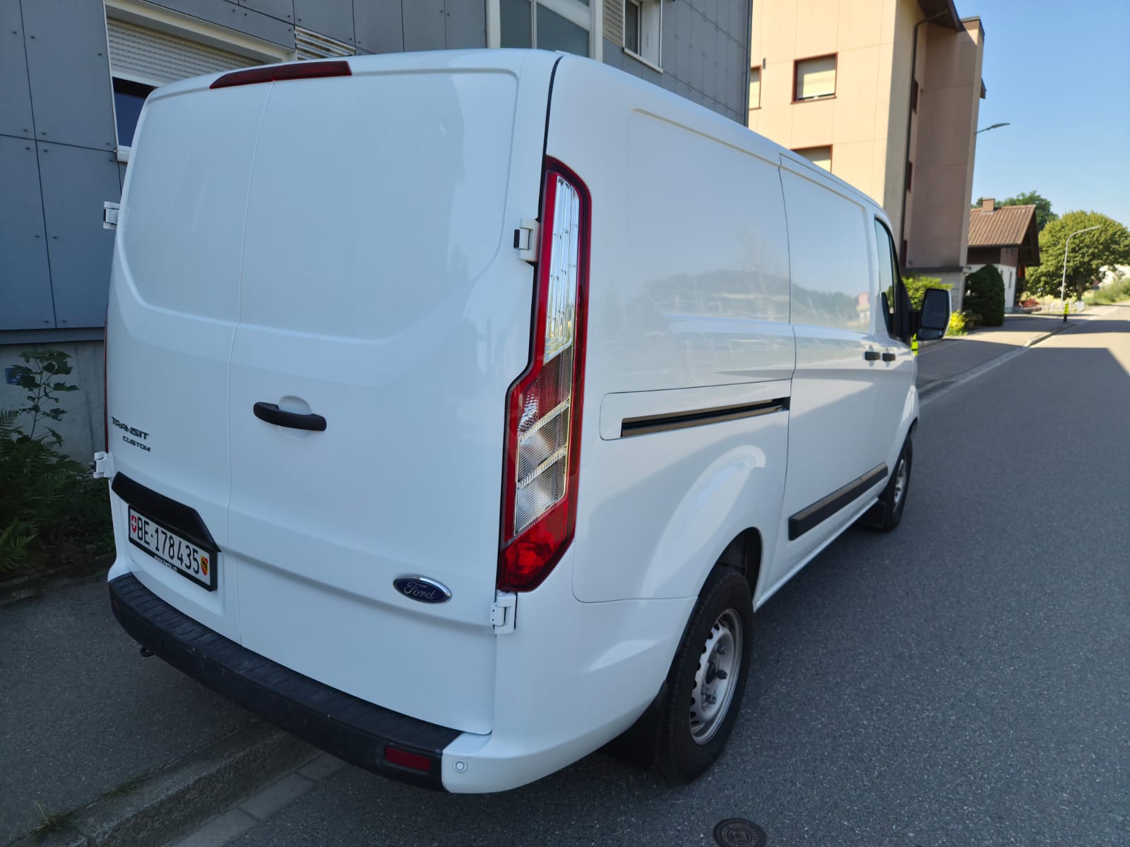 FORD Transit Custom Van 280 L1H1Trend-image-3