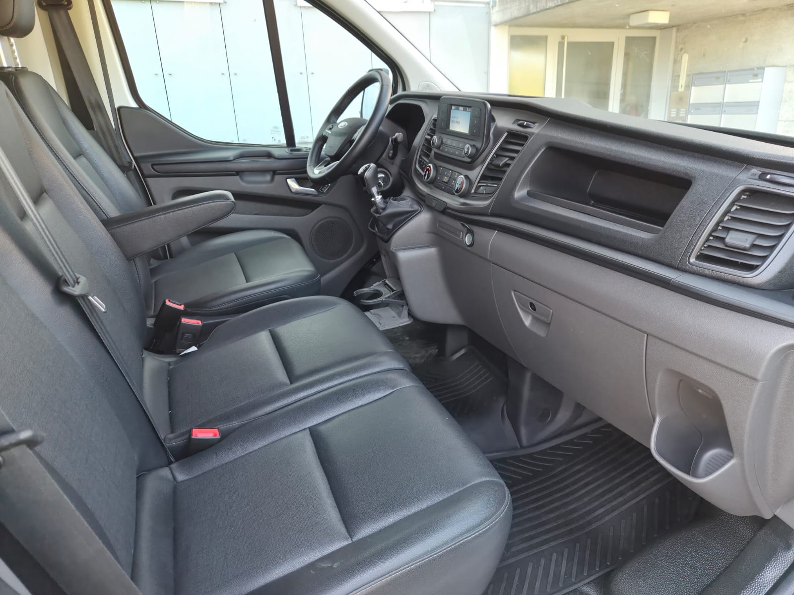 FORD Transit Custom Van 280 L1H1Trend-image-8