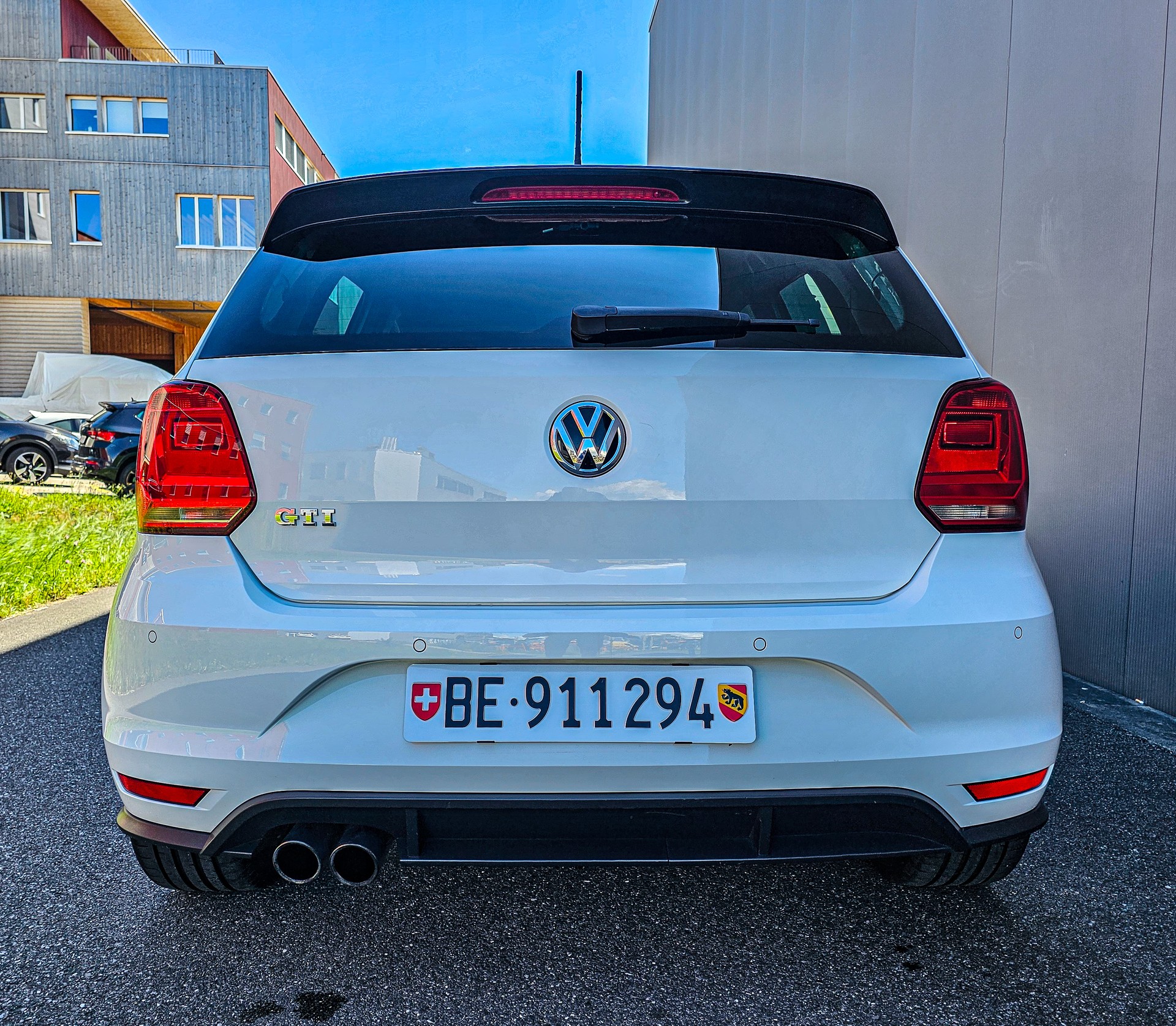VW 1.8 TSI GTI-image-2