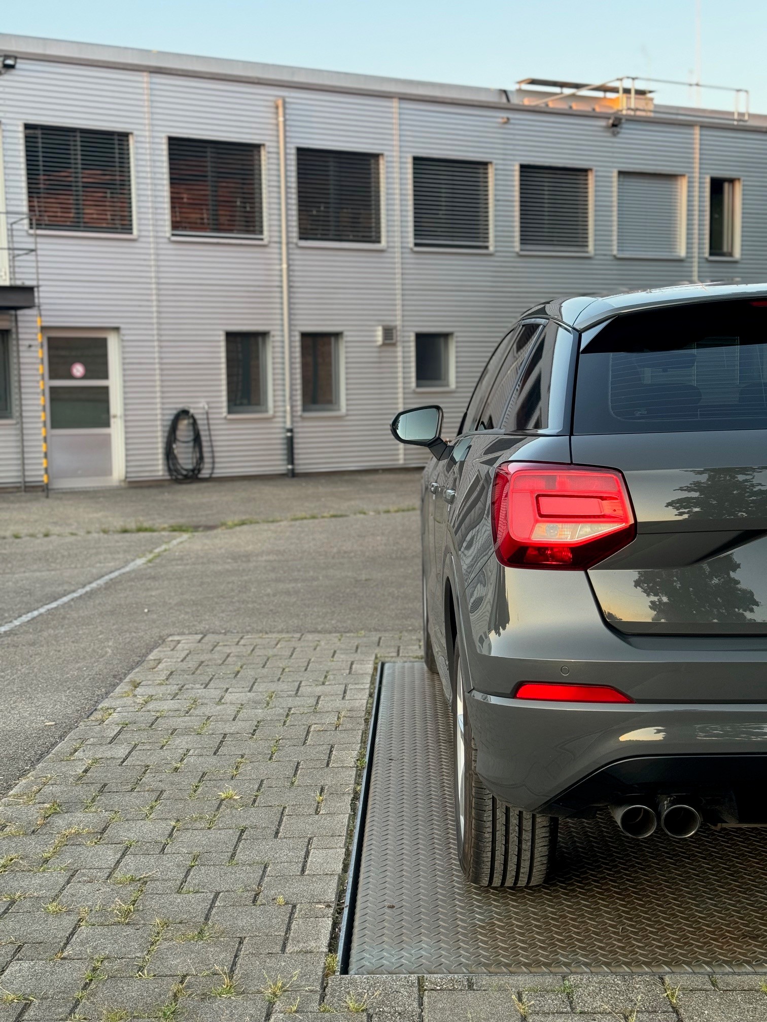 AUDI Q2 1.4 TFSI sport S-tronic-image-9