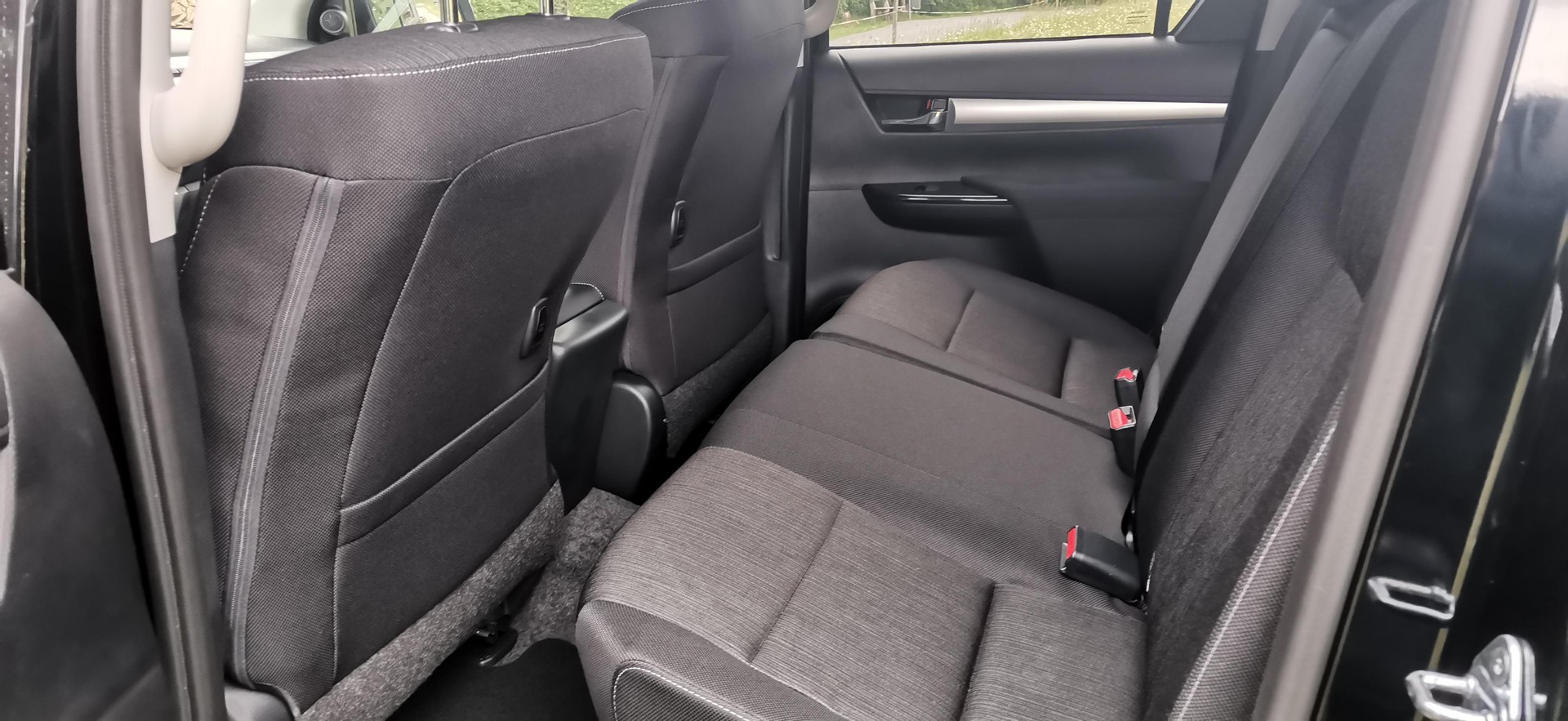 TOYOTA Hilux Double Cab.-Pick-up 2.8 D-4D MHEV 204 Style-image-5