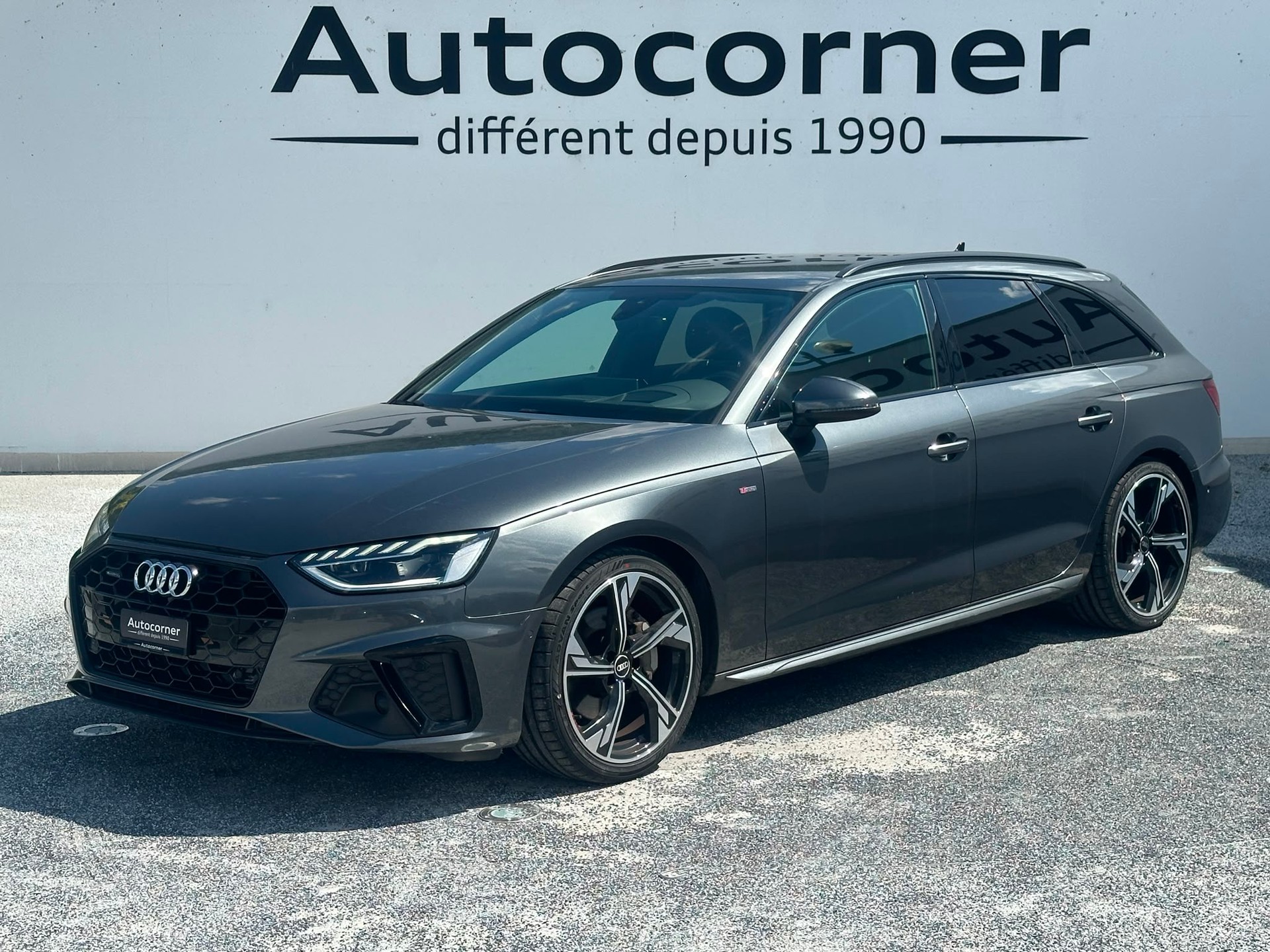 AUDI A4 Avant 40 TDI S line Attraction quattro S-tronic-image-0