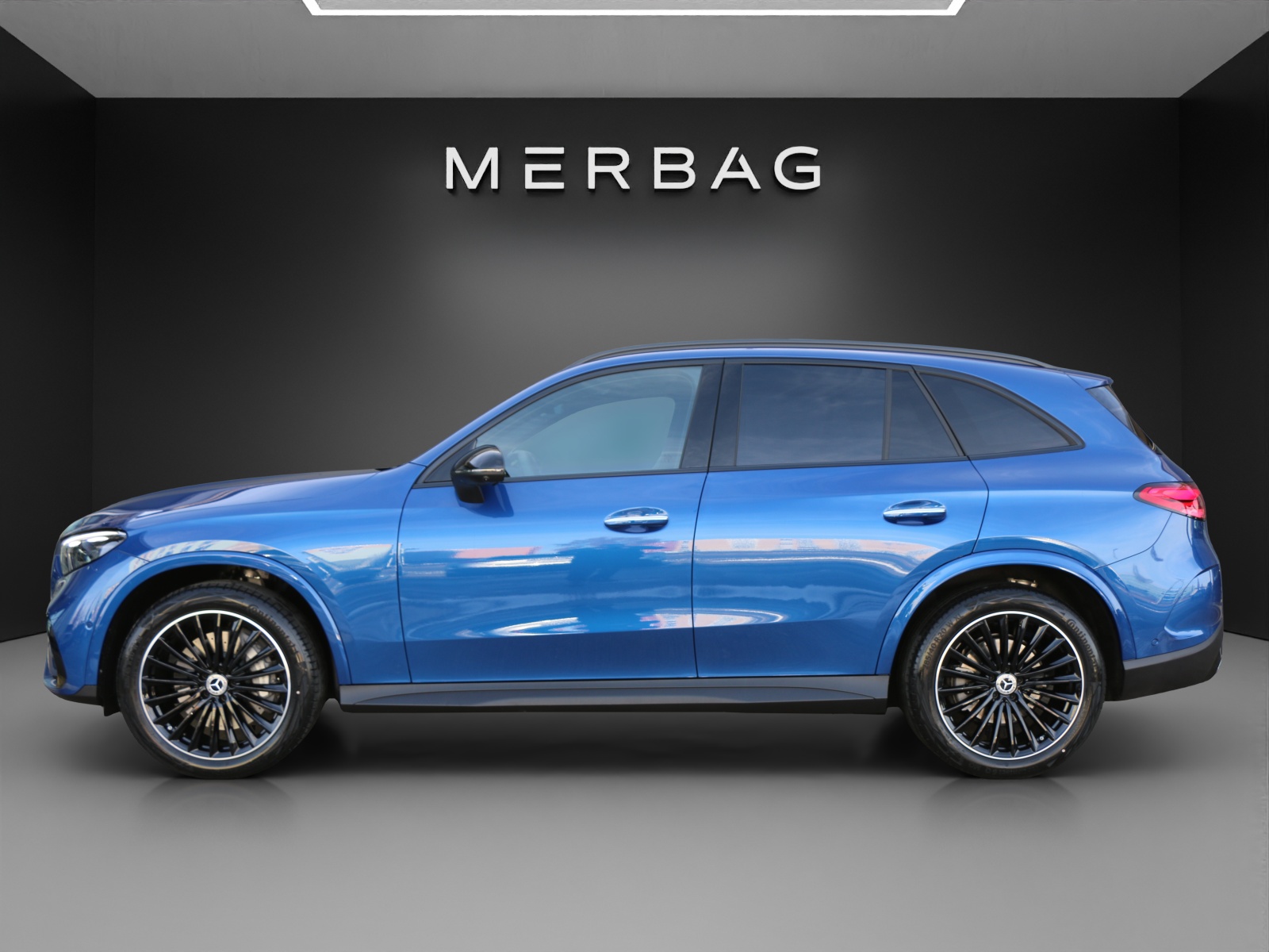 MERCEDES-BENZ GLC 300 d 4MATIC-image-2