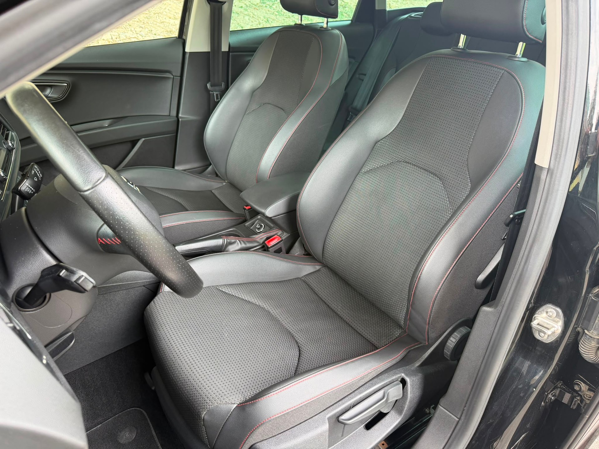SEAT Leon ST 2.0 TDI FR Line DSG-image-7