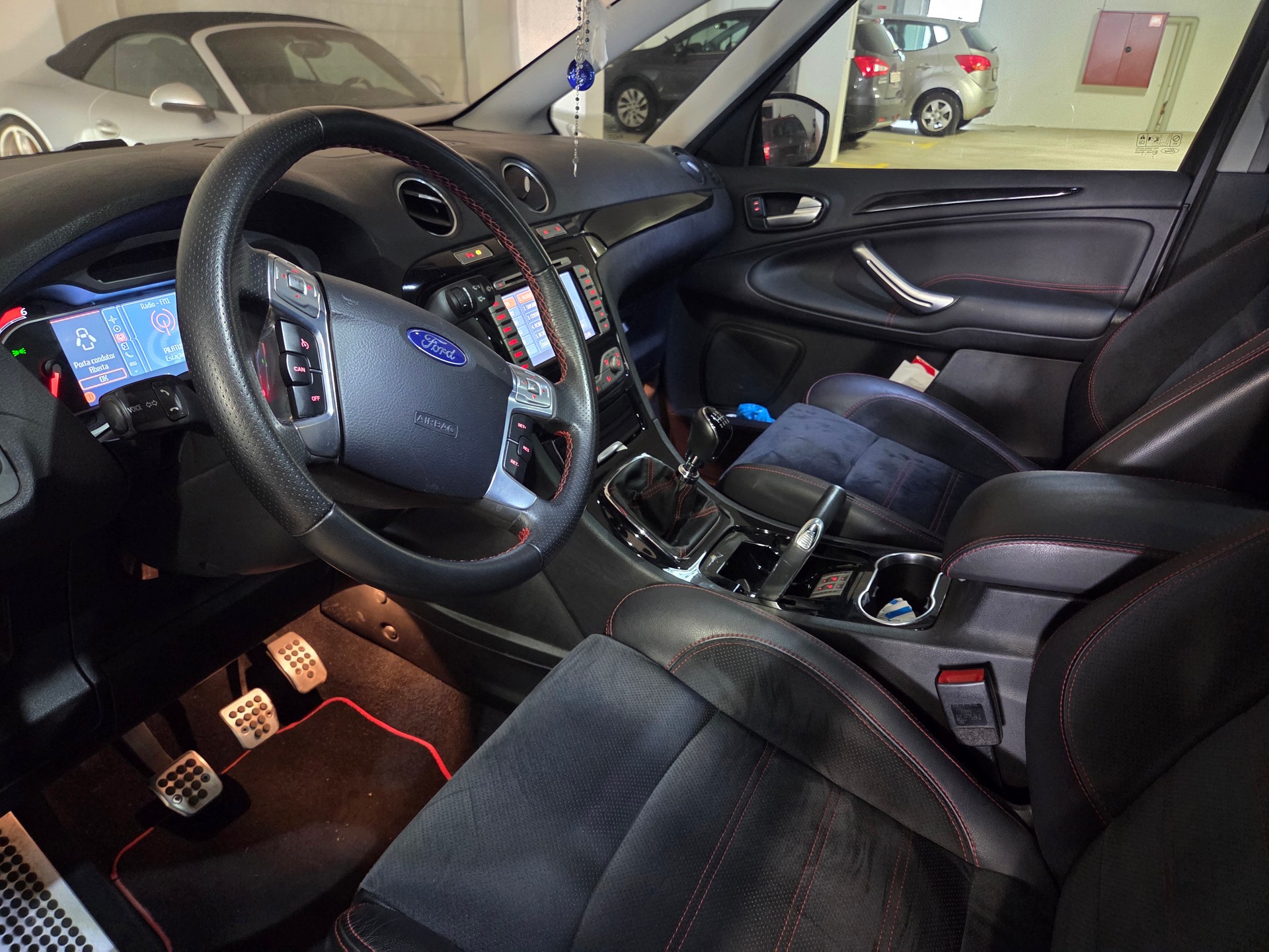 FORD 2.2 TDCi Titanium S-image-0