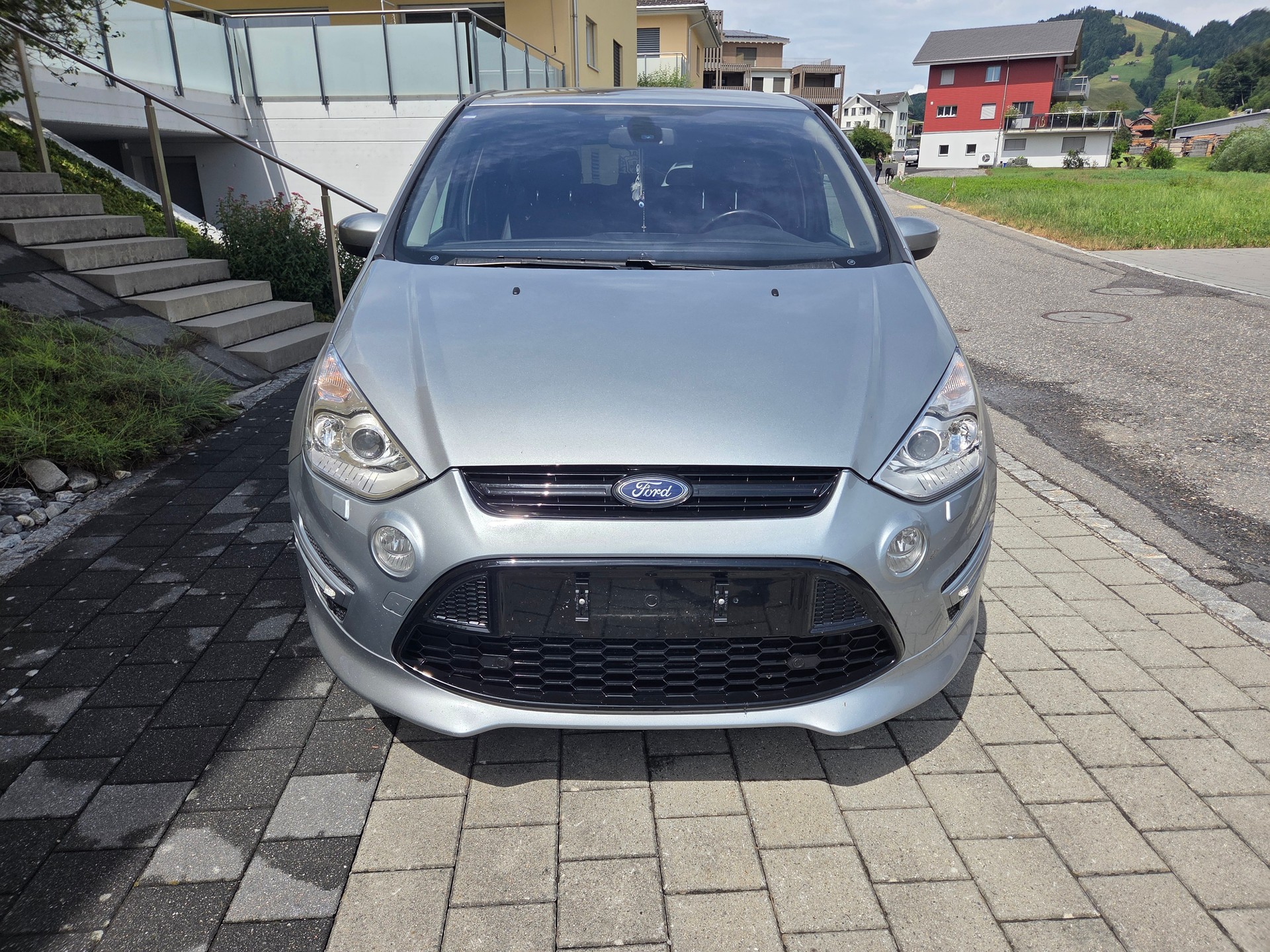 FORD 2.2 TDCi Titanium S-image-4