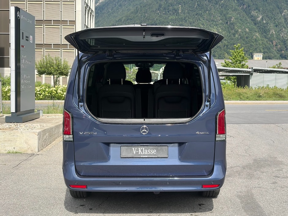 MERCEDES-BENZ V 250 d Style L TREND 4MATIC-image-11