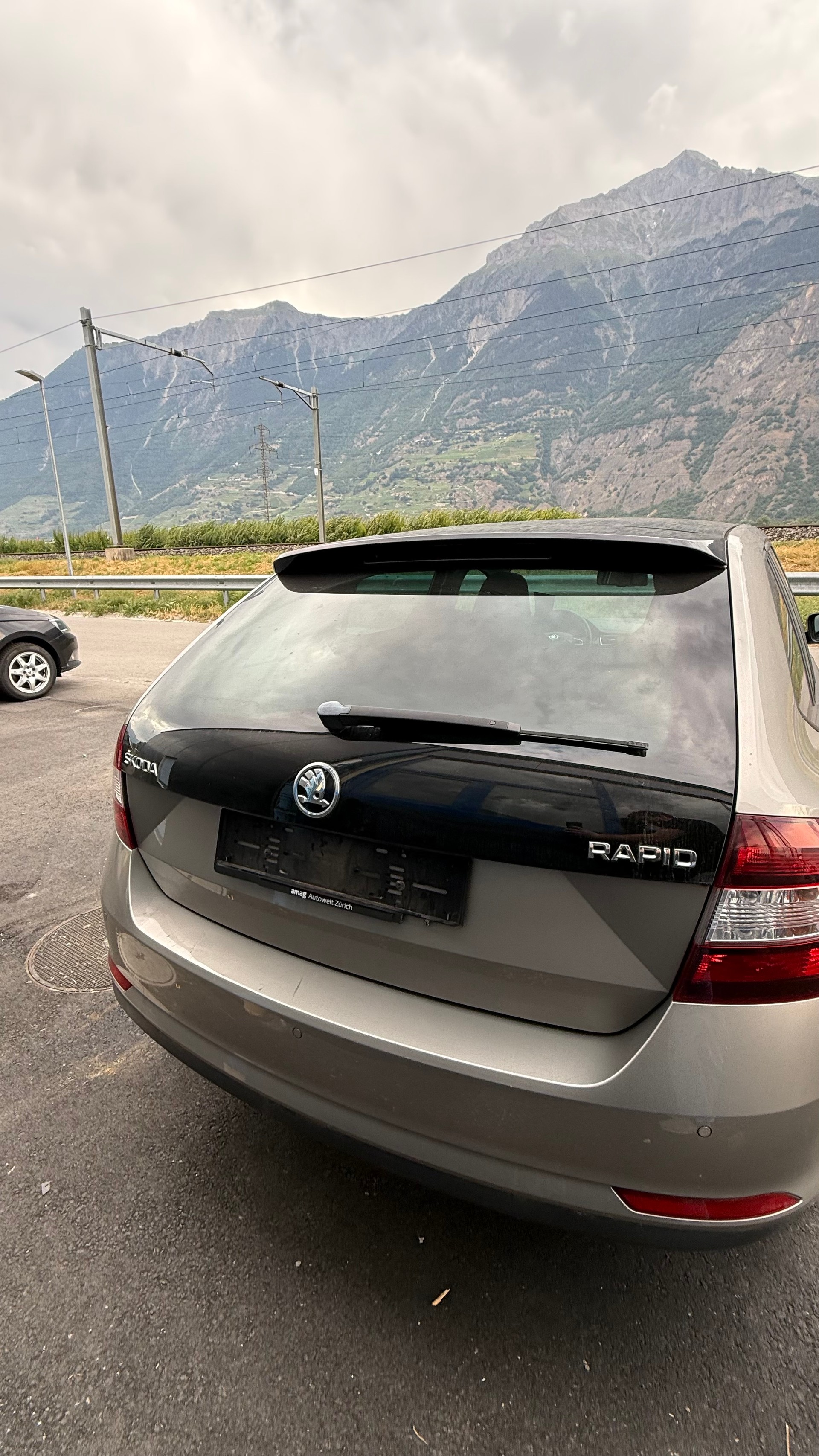 SKODA Rapid Spaceback 1.4 TSI Active DSG-image-3