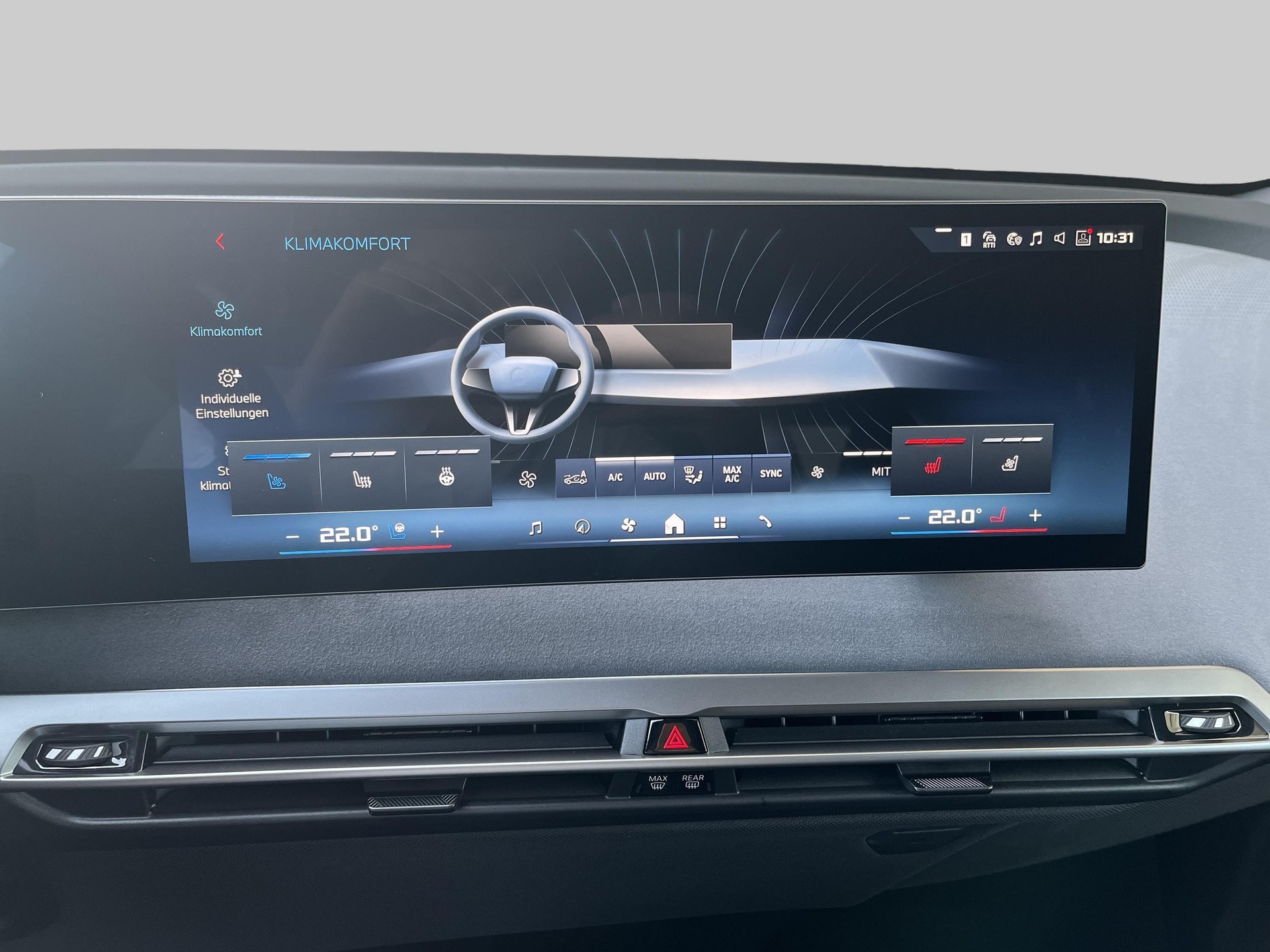 BMW iX M70 xDrive-image-17