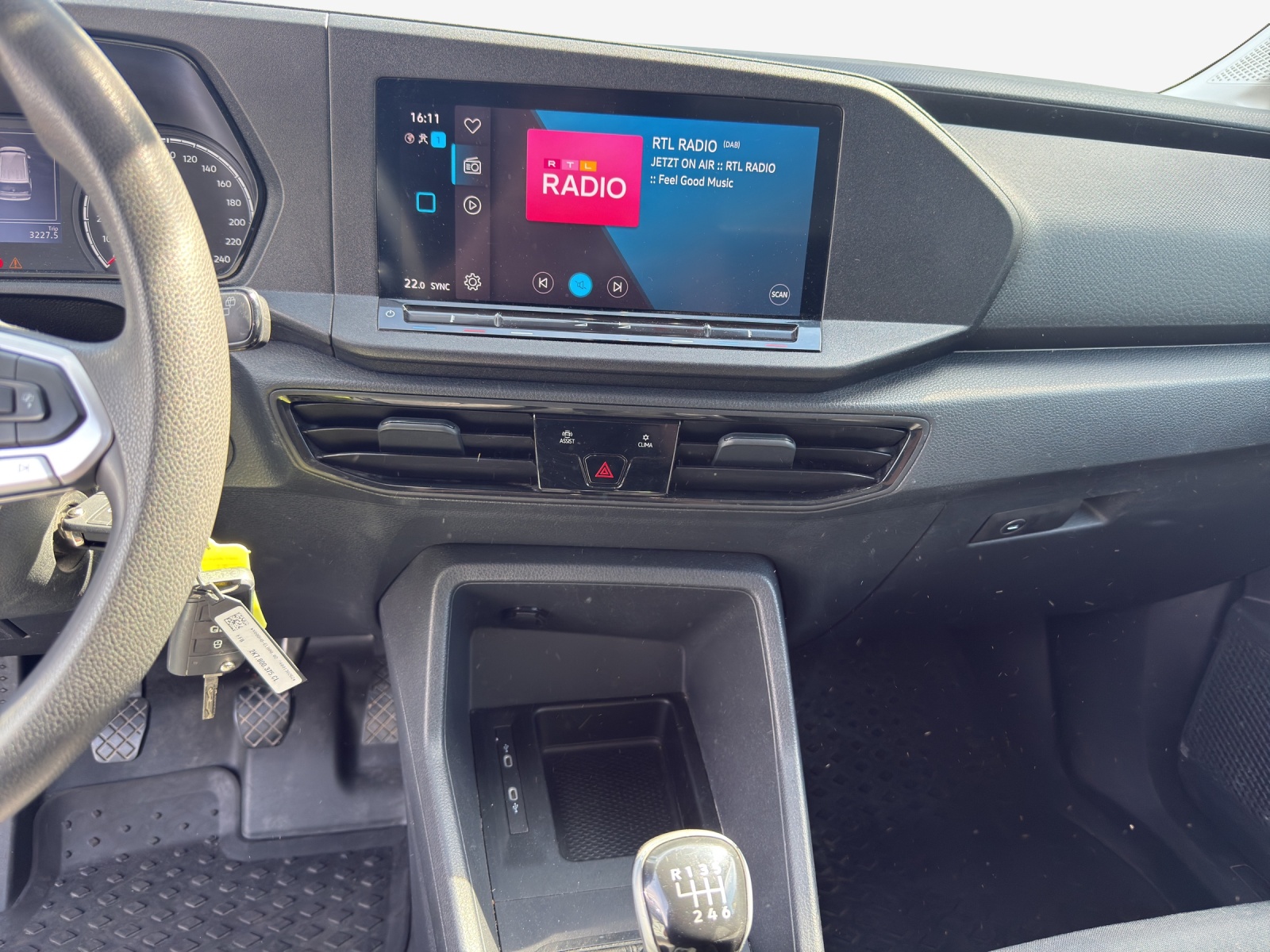 VW Caddy Cargo 2.0TDI Maxi 4Motion-image-10