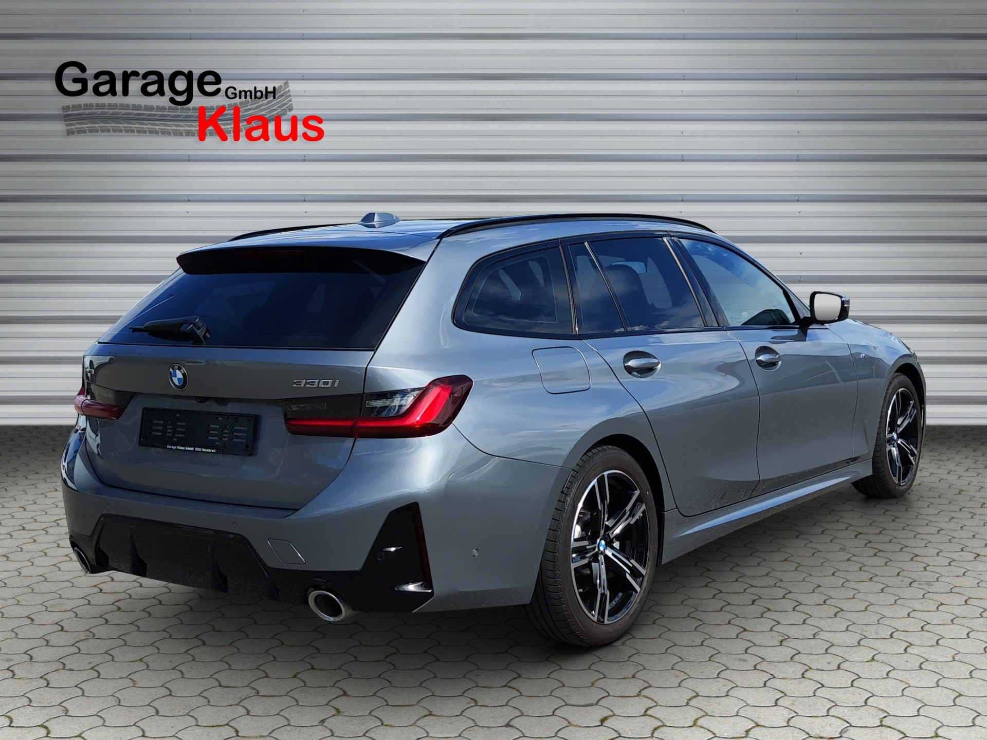 BMW 330i Touring xDrive Steptronic M Sport-image-5