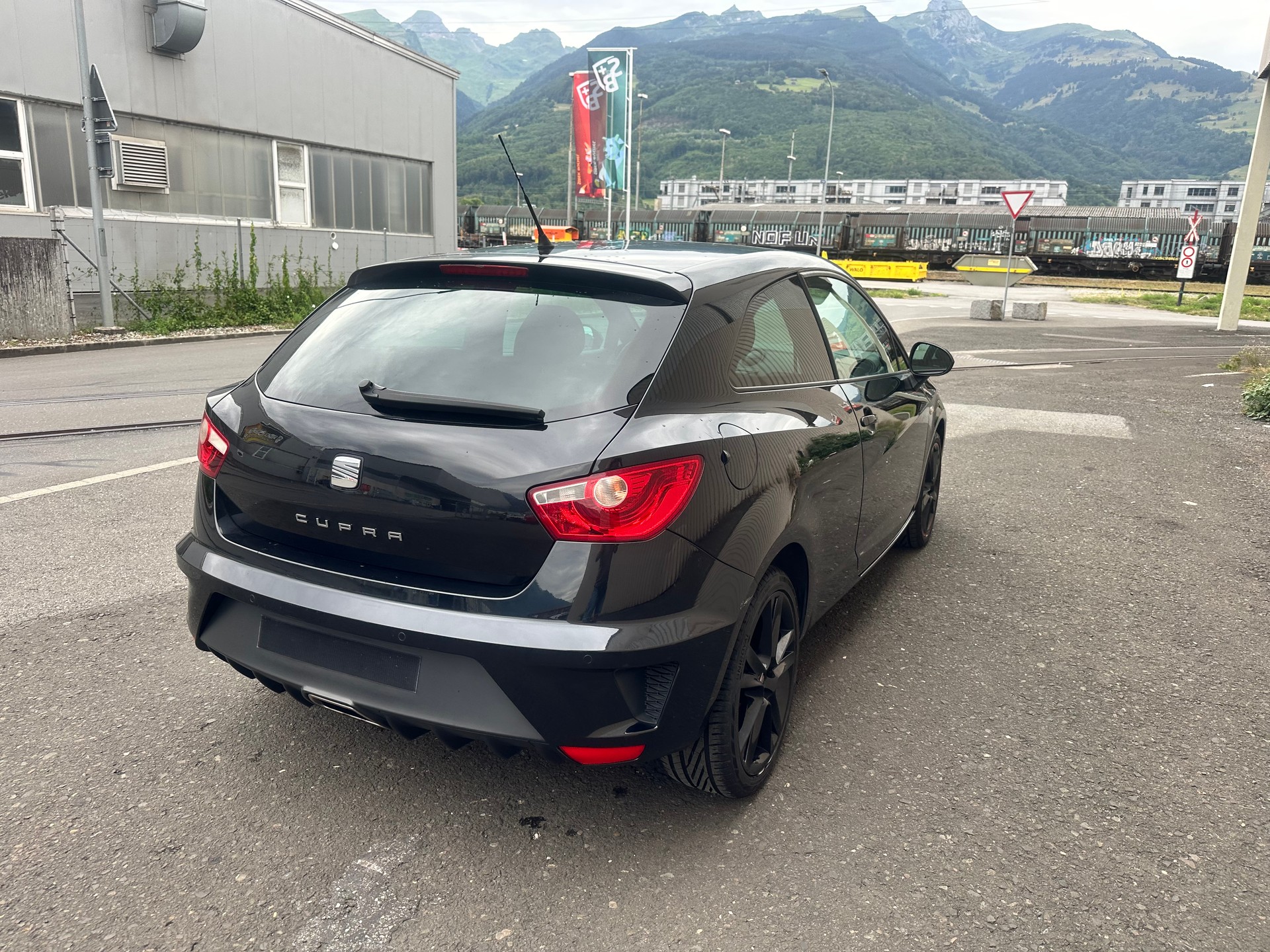 SEAT Ibiza SC 1.4 TSI Cupra R-Evolution DSG-image-7