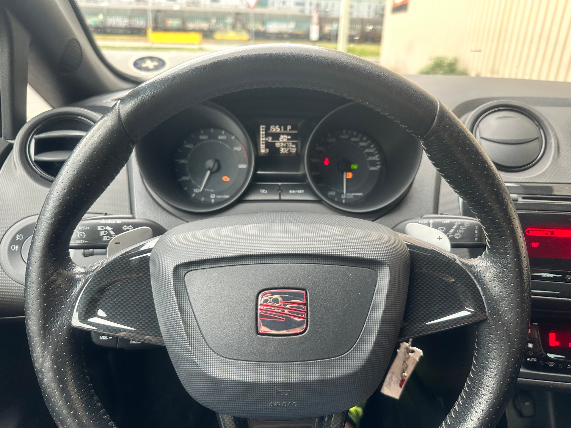 SEAT Ibiza SC 1.4 TSI Cupra R-Evolution DSG-image-10