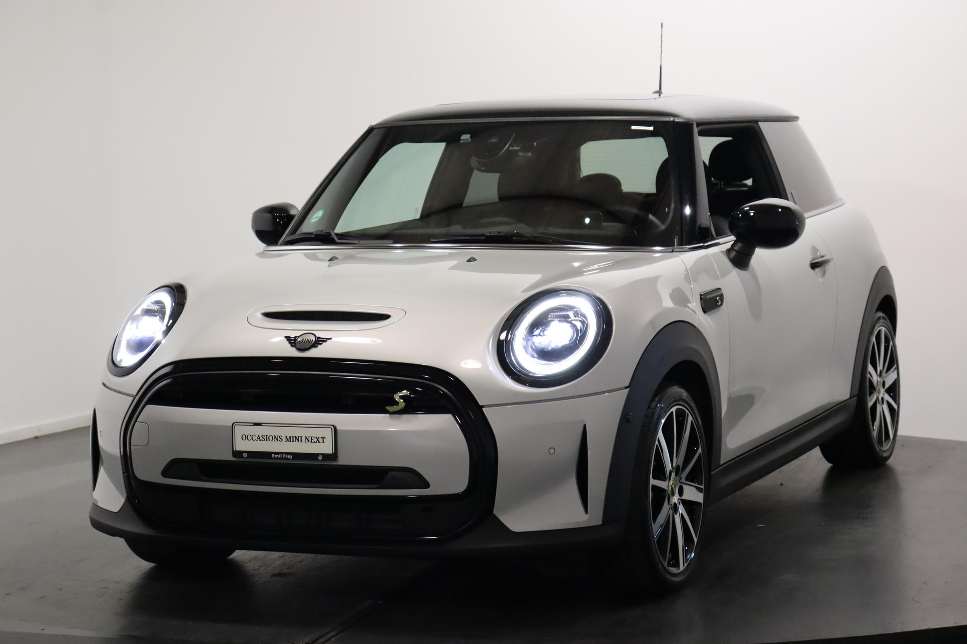 MINI F56 Cooper SE