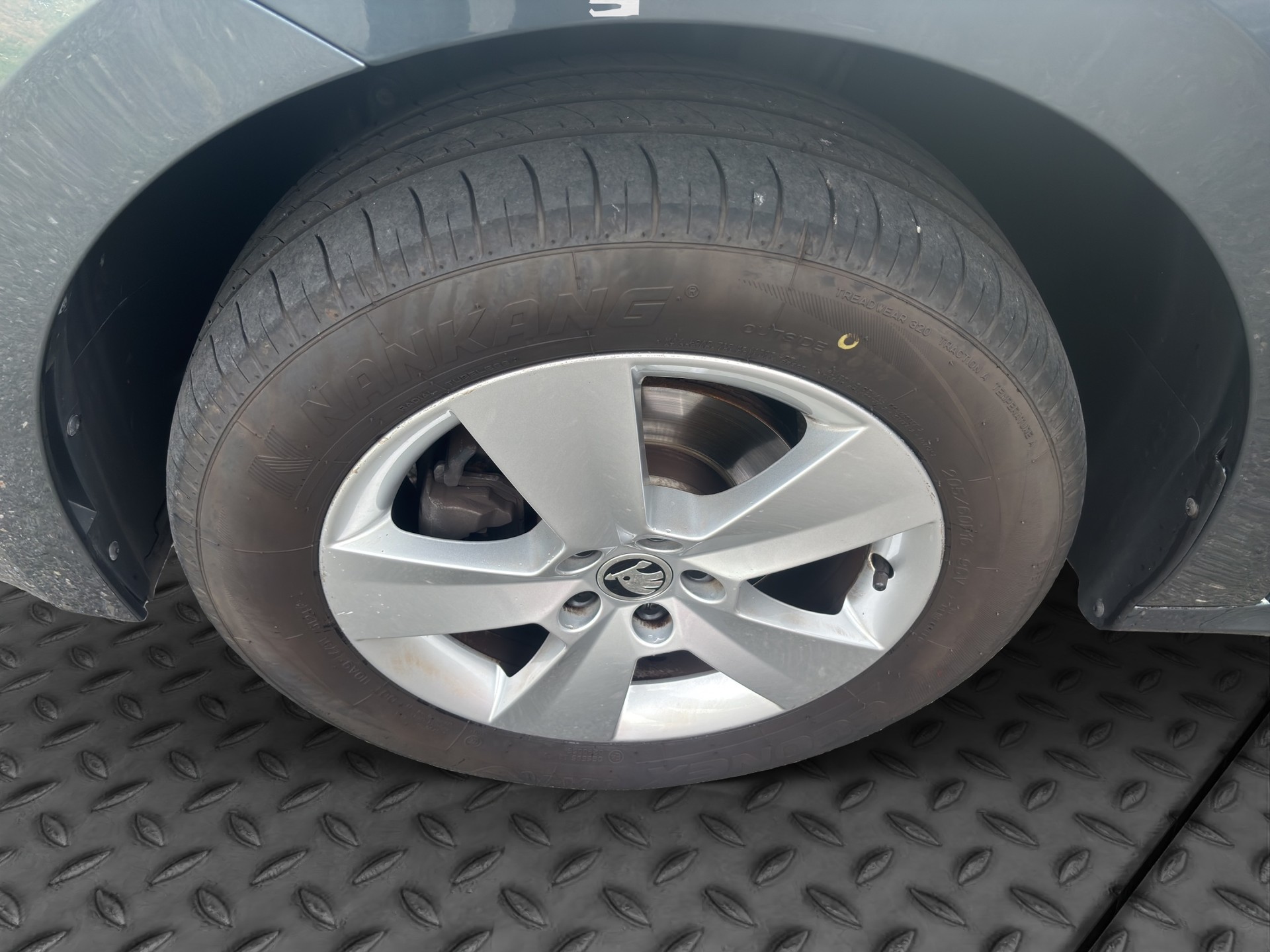 SKODA Kamiq 1.0 TSI Ambition DSG-image-16