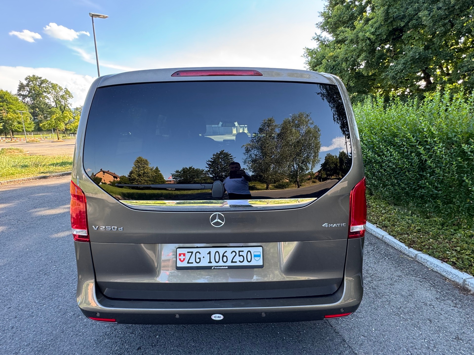 MERCEDES-BENZ V 250 d BlueTec Sw. Ed.lang 4m-image-3
