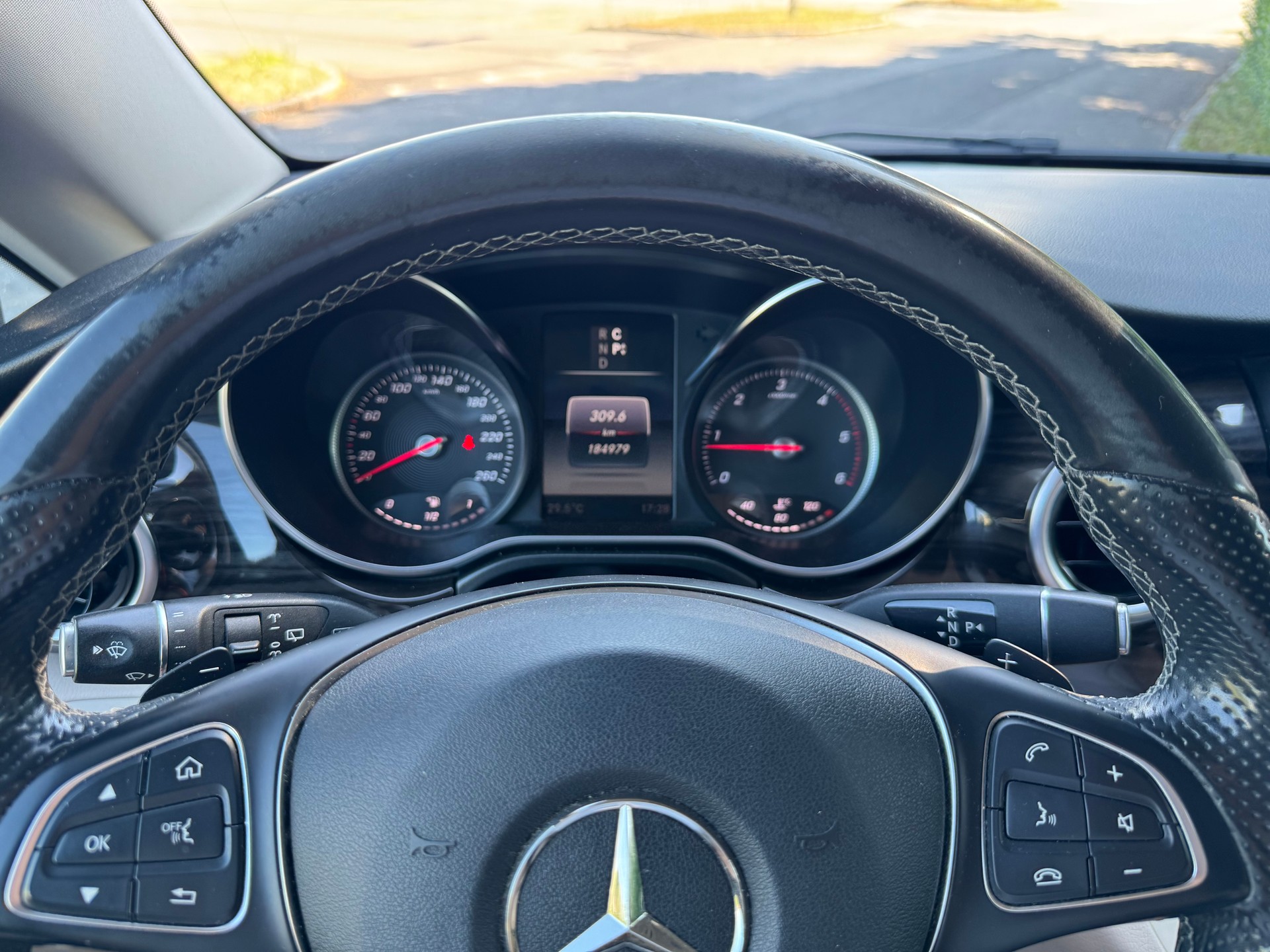 MERCEDES-BENZ V 250 d BlueTec Sw. Ed.lang 4m-image-2