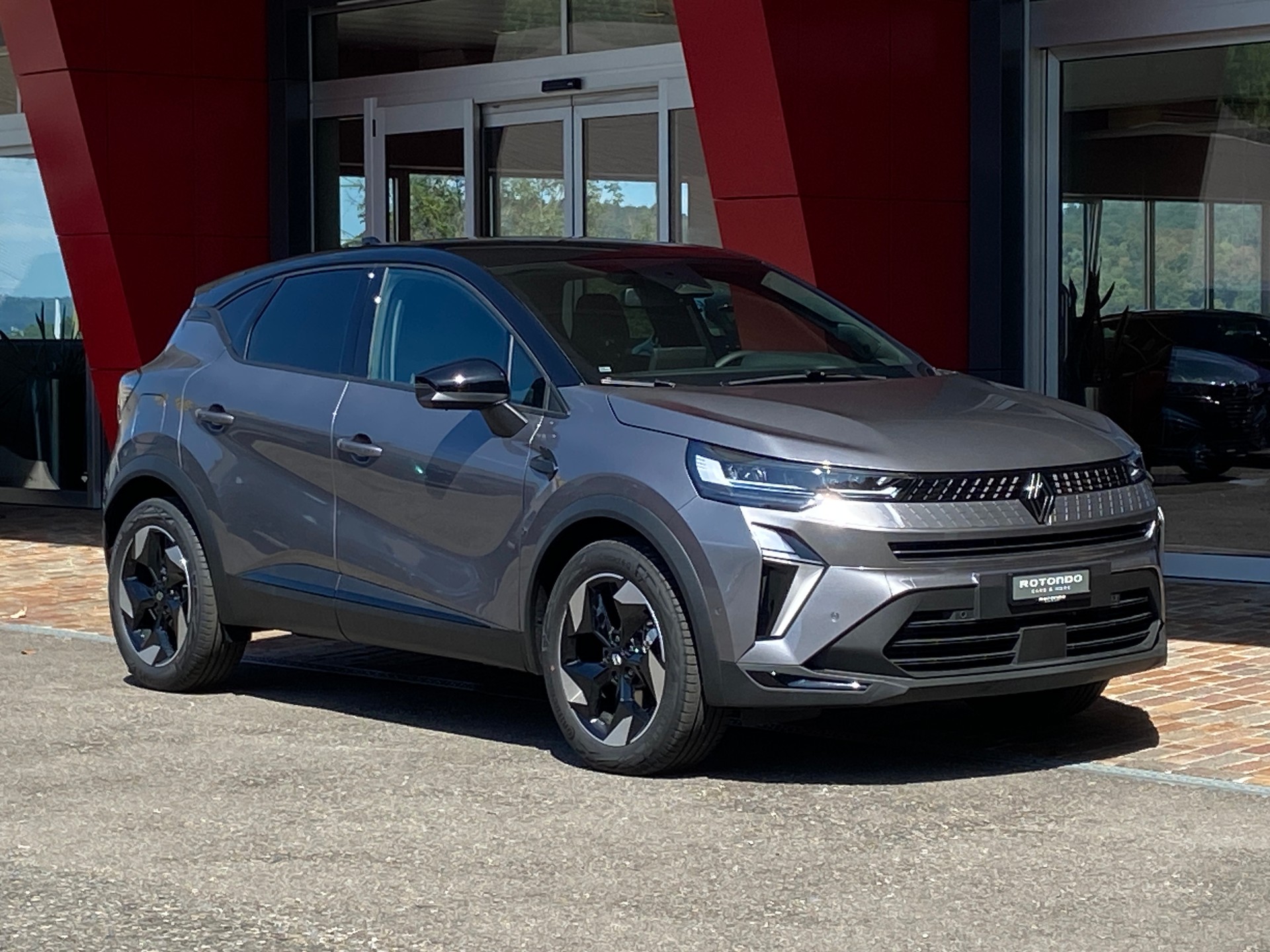 RENAULT Captur 1.8 E-Tech 160 Techno DHT-image-15