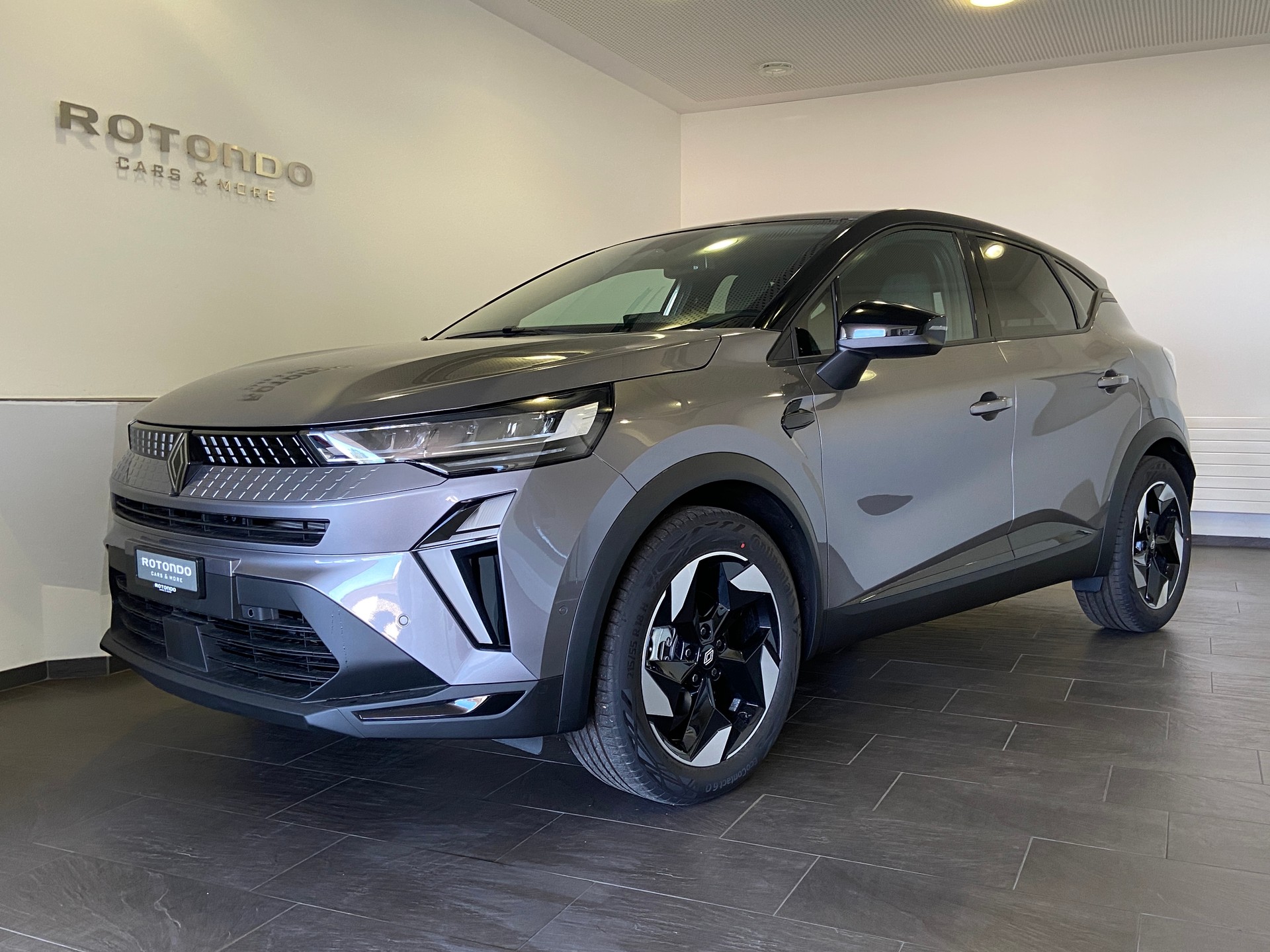 RENAULT Captur 1.8 E-Tech 160 Techno DHT-image-0