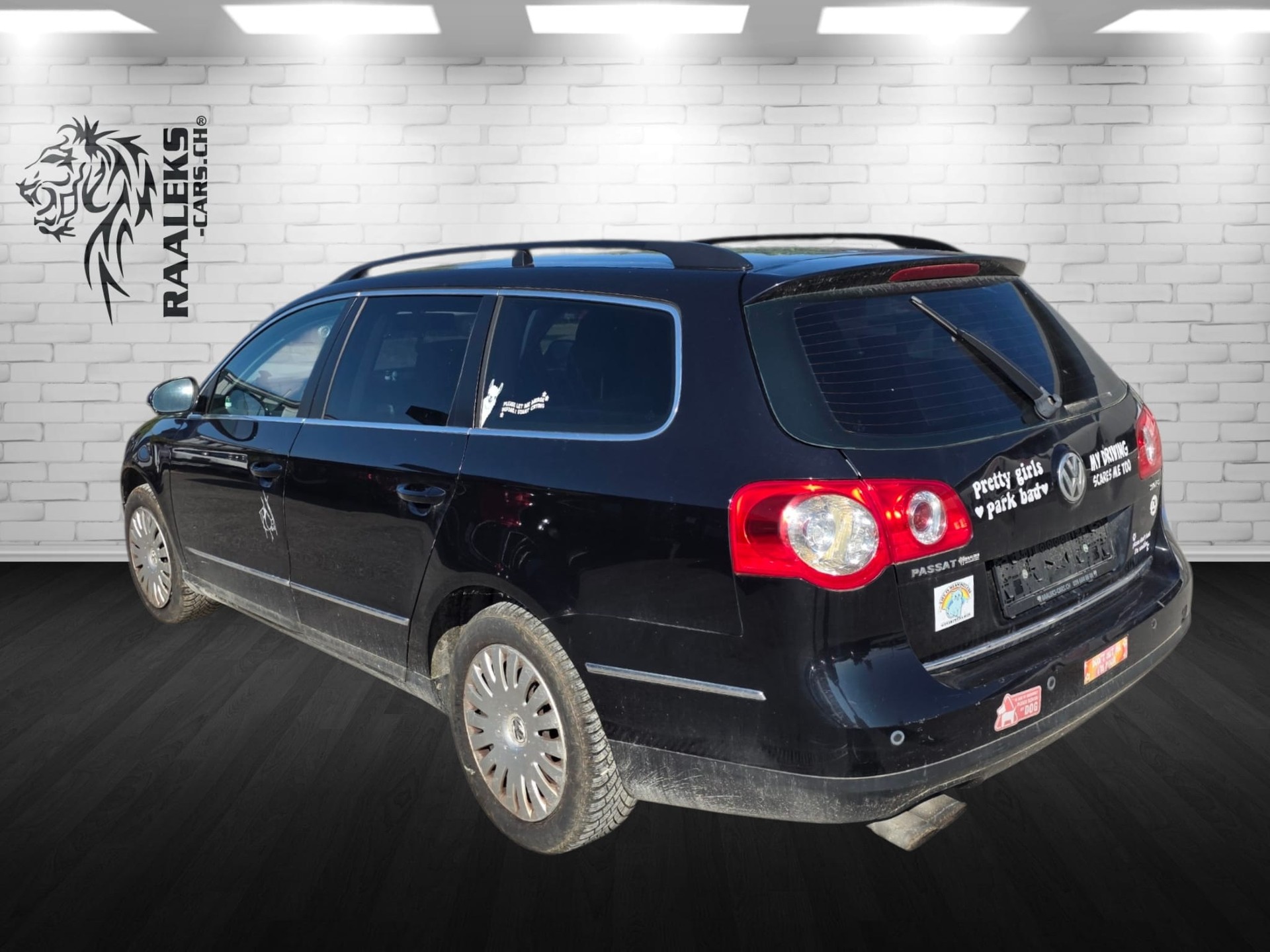 VW Passat Variant 2.0 FSI Trendline-image-3