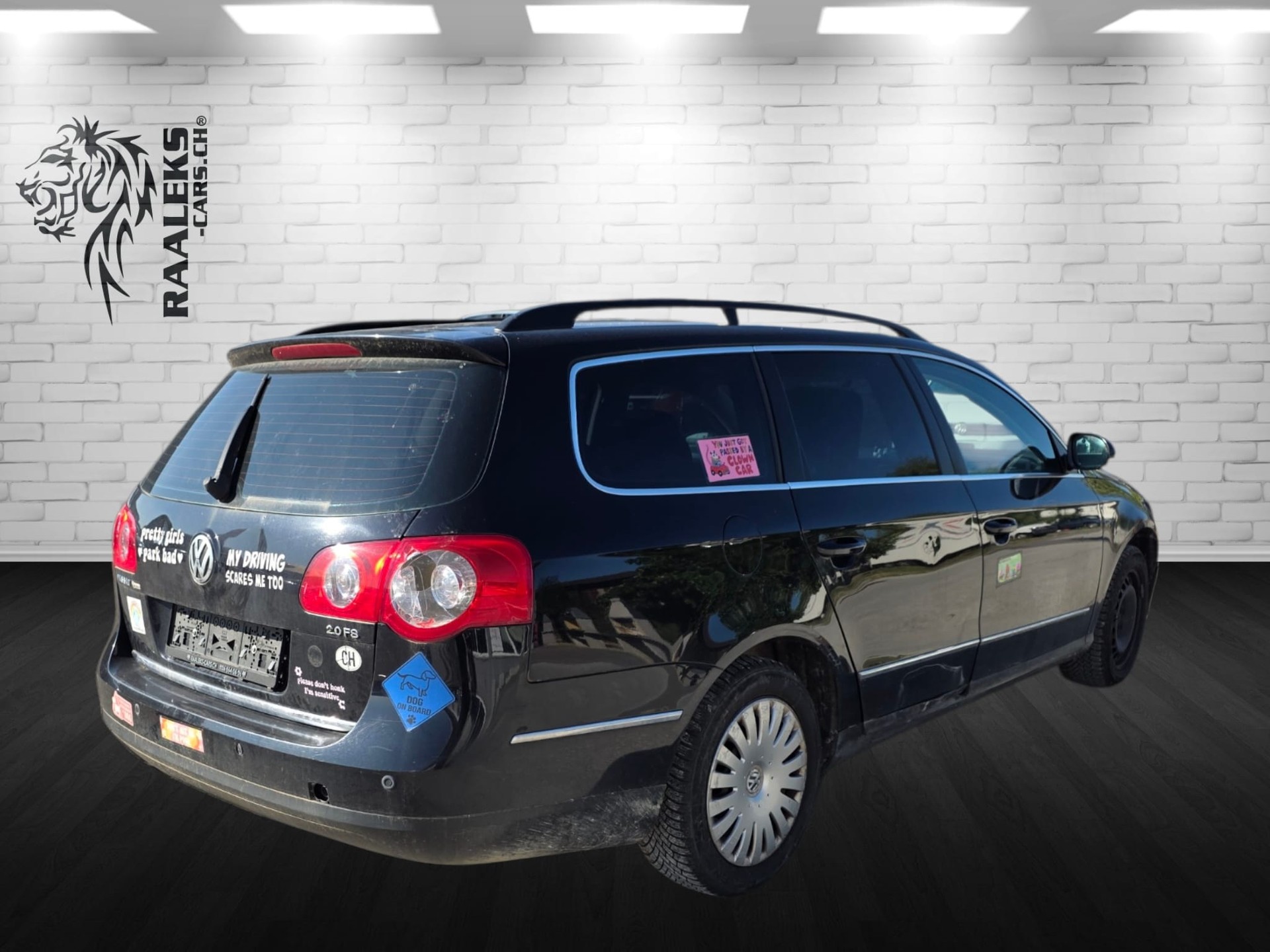 VW Passat Variant 2.0 FSI Trendline-image-2
