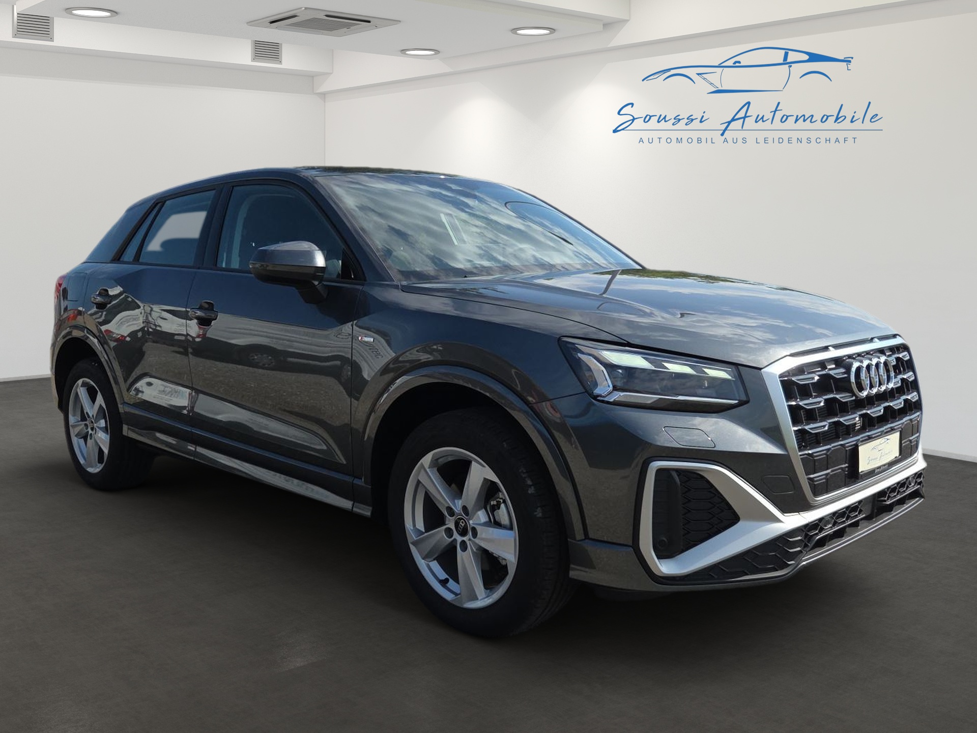AUDI Q2 35 TFSI S line S-tronic-showroom-element-1
