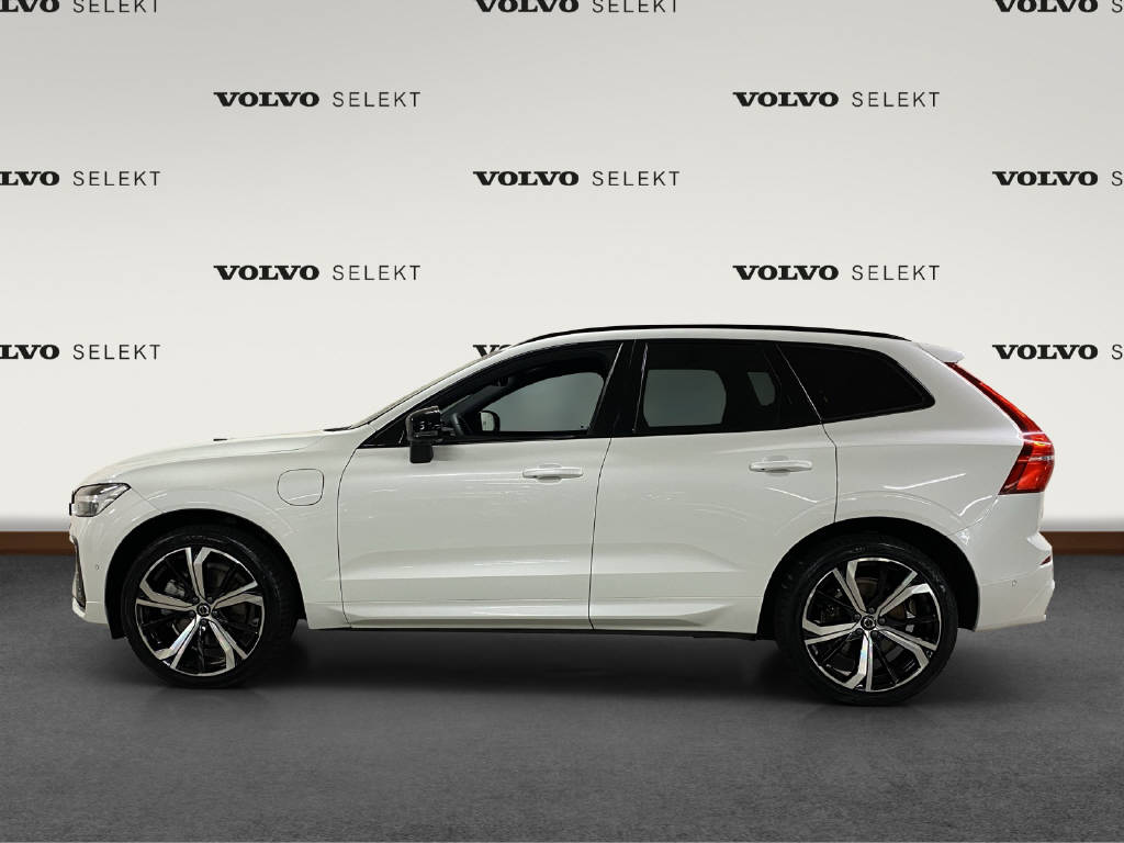 VOLVO XC60 2.0 T6 TE Plus Dark eAWD-image-1