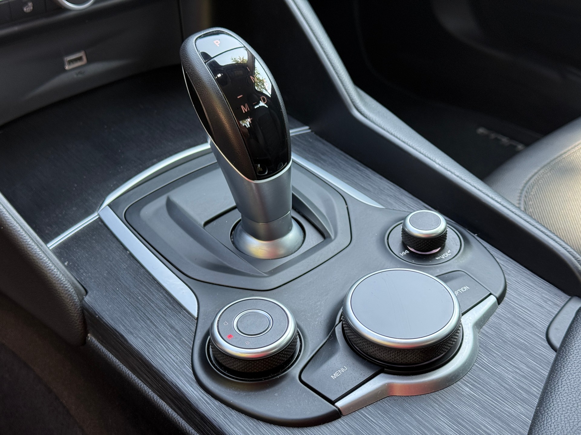 ALFA ROMEO Giulia 2.0 Super Automatic-image-17