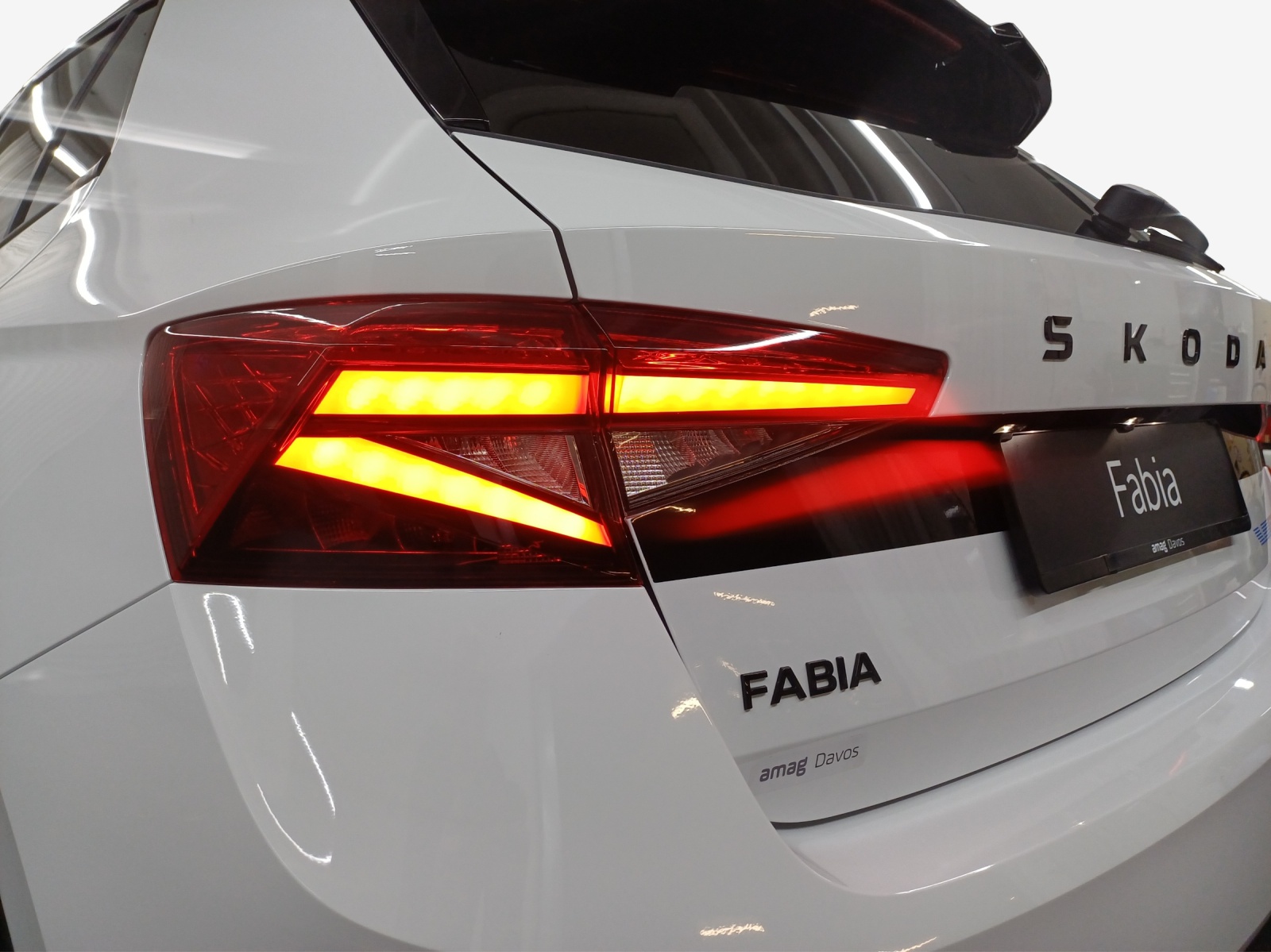 SKODA Fabia 1.5 TSI 130 DSG-image-13